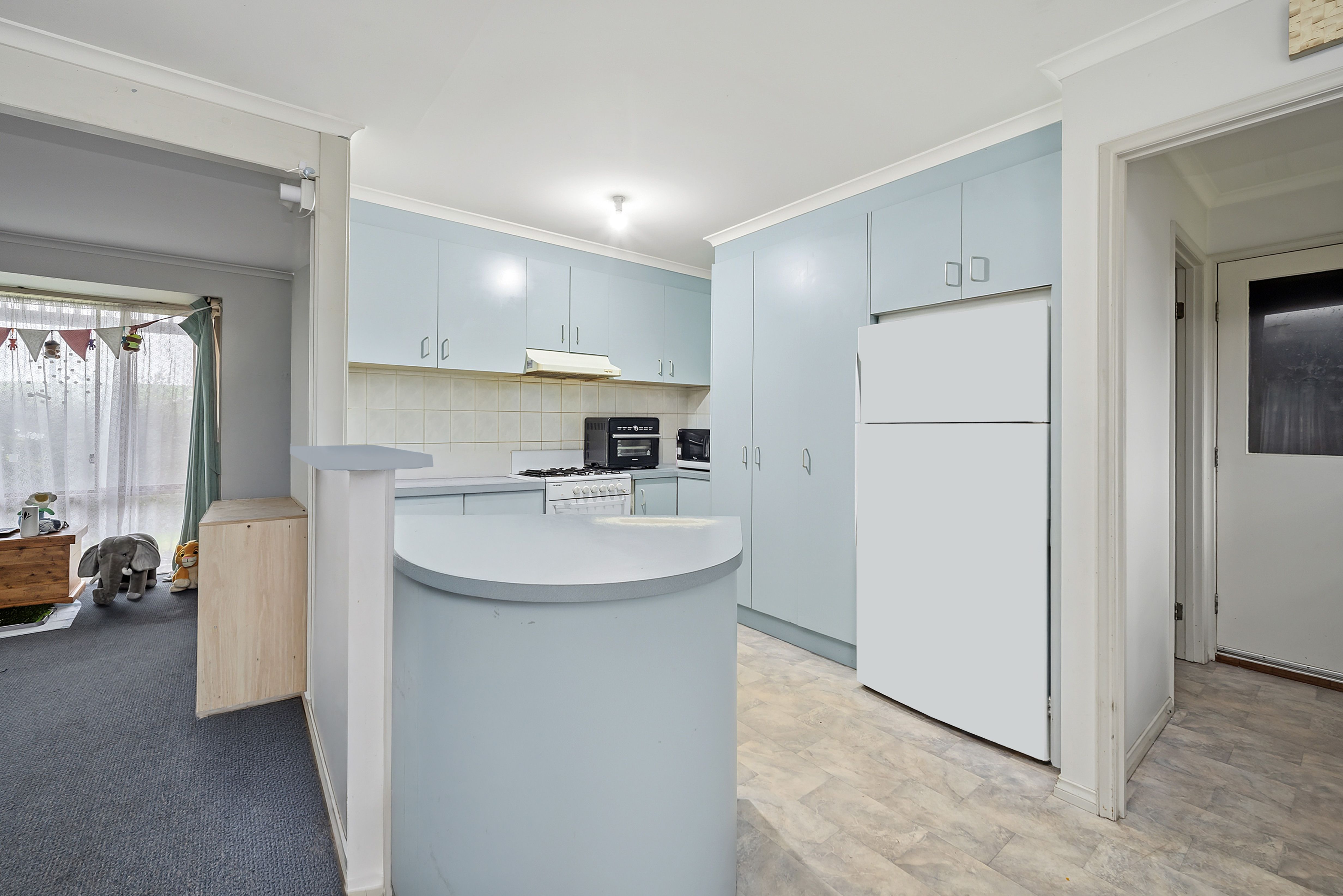47 Merrivale Drive — photo 5 of 13