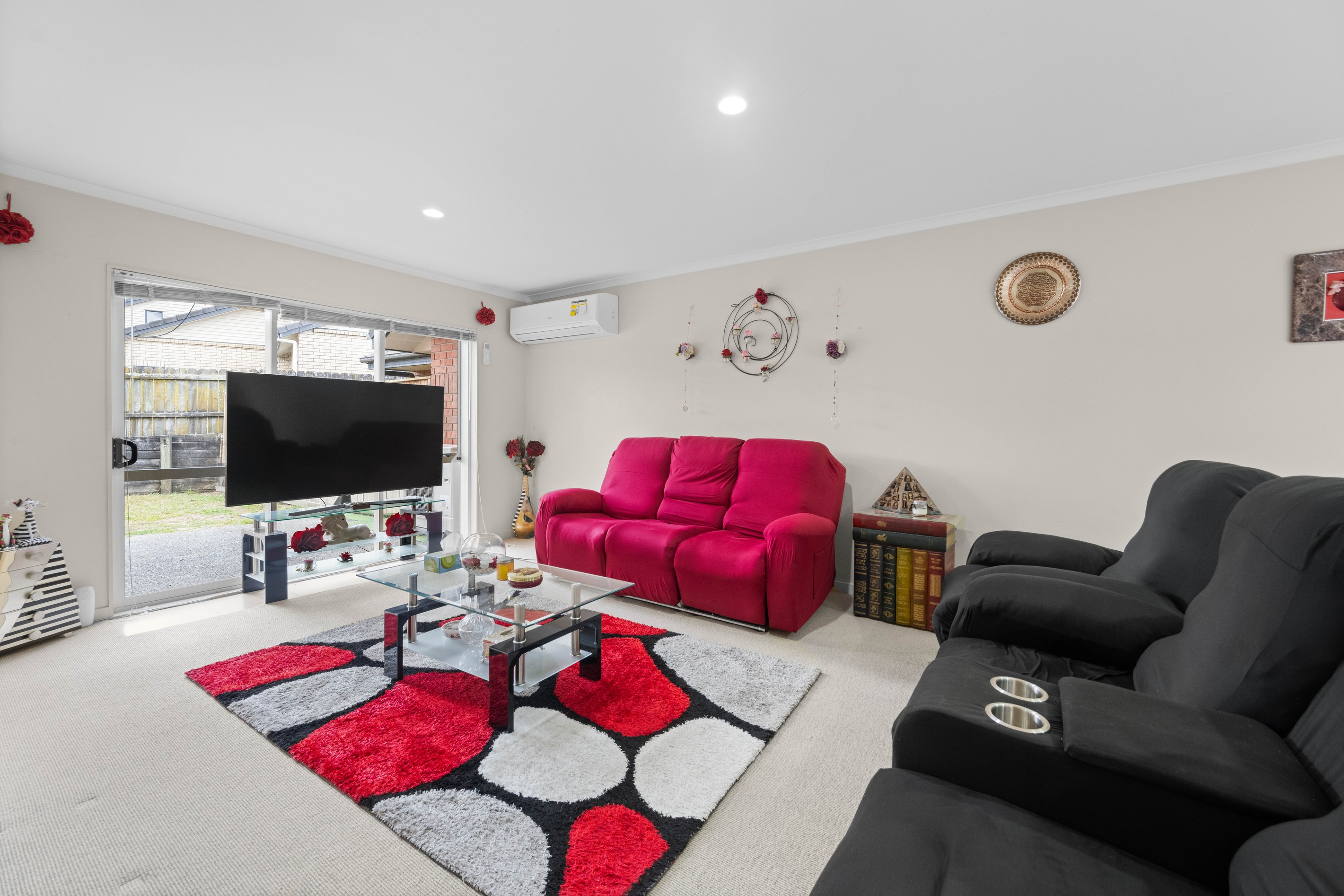 1 & 1A Snave Place, East Tamaki, Manukau City