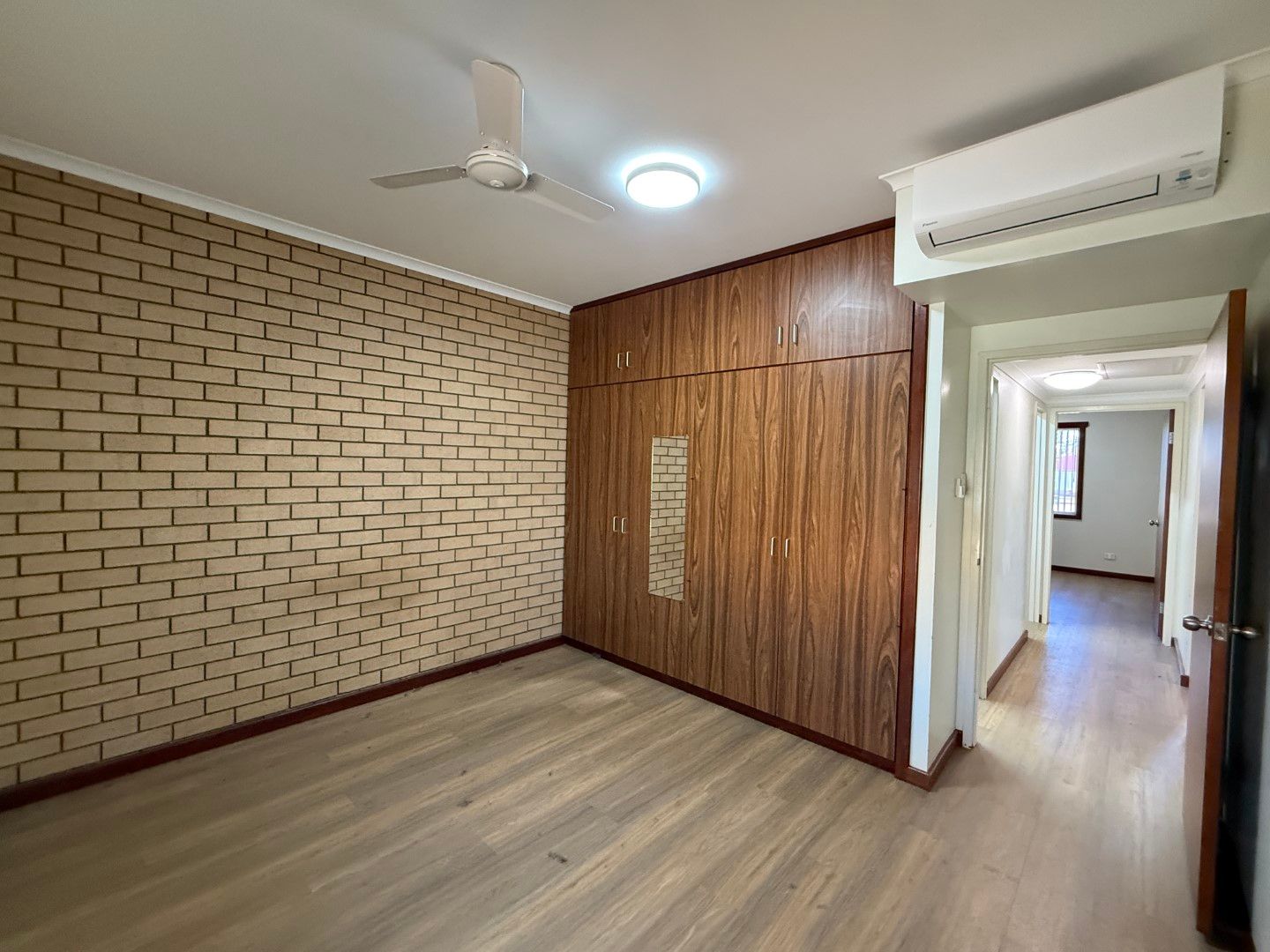 25 Nickol Road — photo 6 of 24