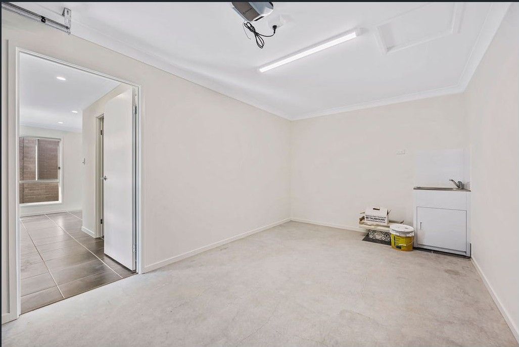 1/37 Carousel Street, Hillcrest, QLD 4118