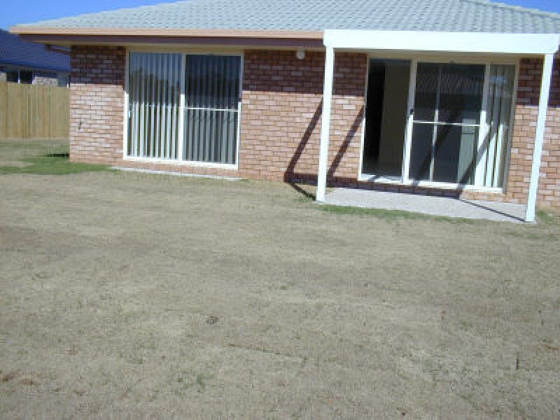 8 Walter Street, Scarborough, QLD 4020