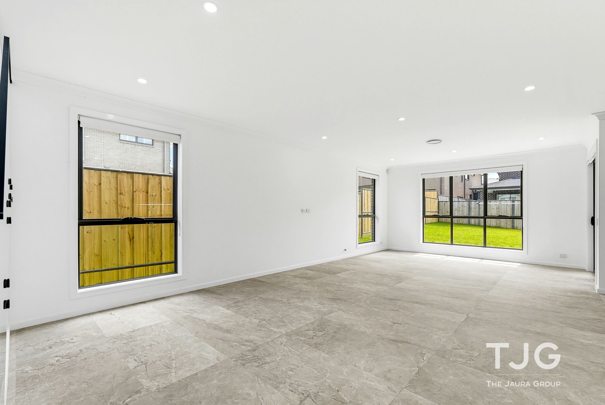22 Baystone Street (Gables) — photo 4 of 8