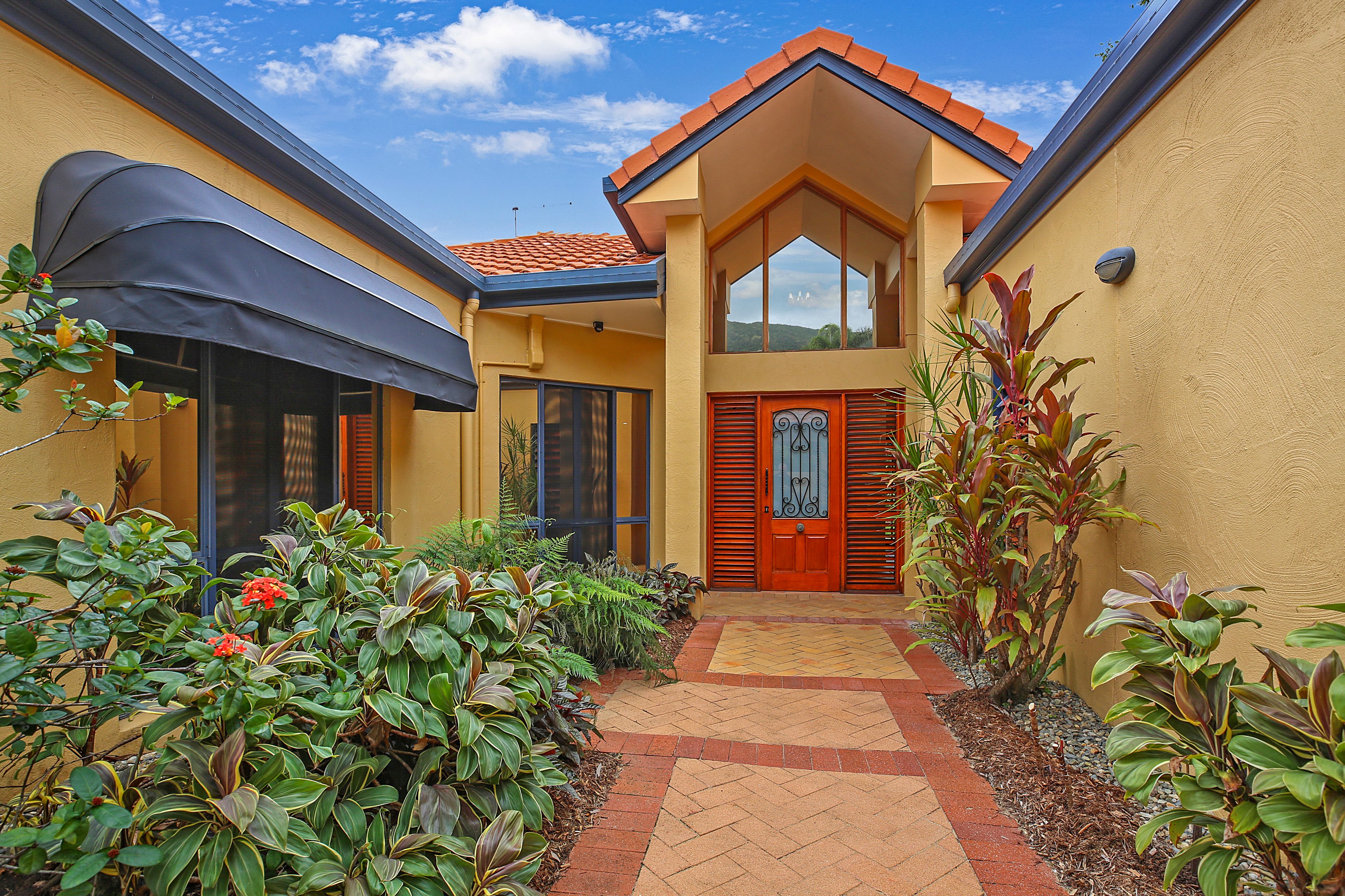 16 Trivia Street, Palm Cove, QLD 4879