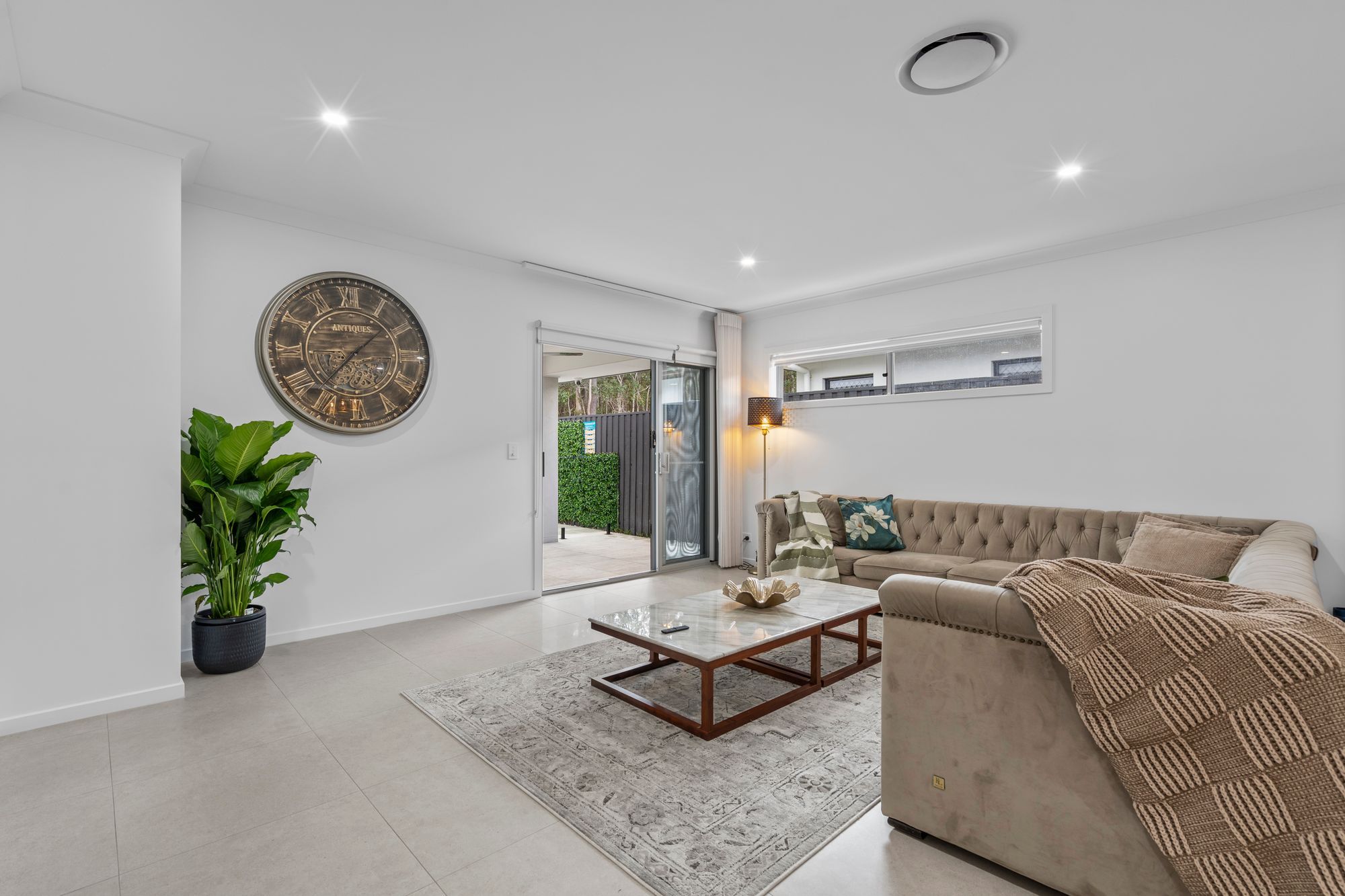 145 Ashwood Circuit — photo 6 of 21
