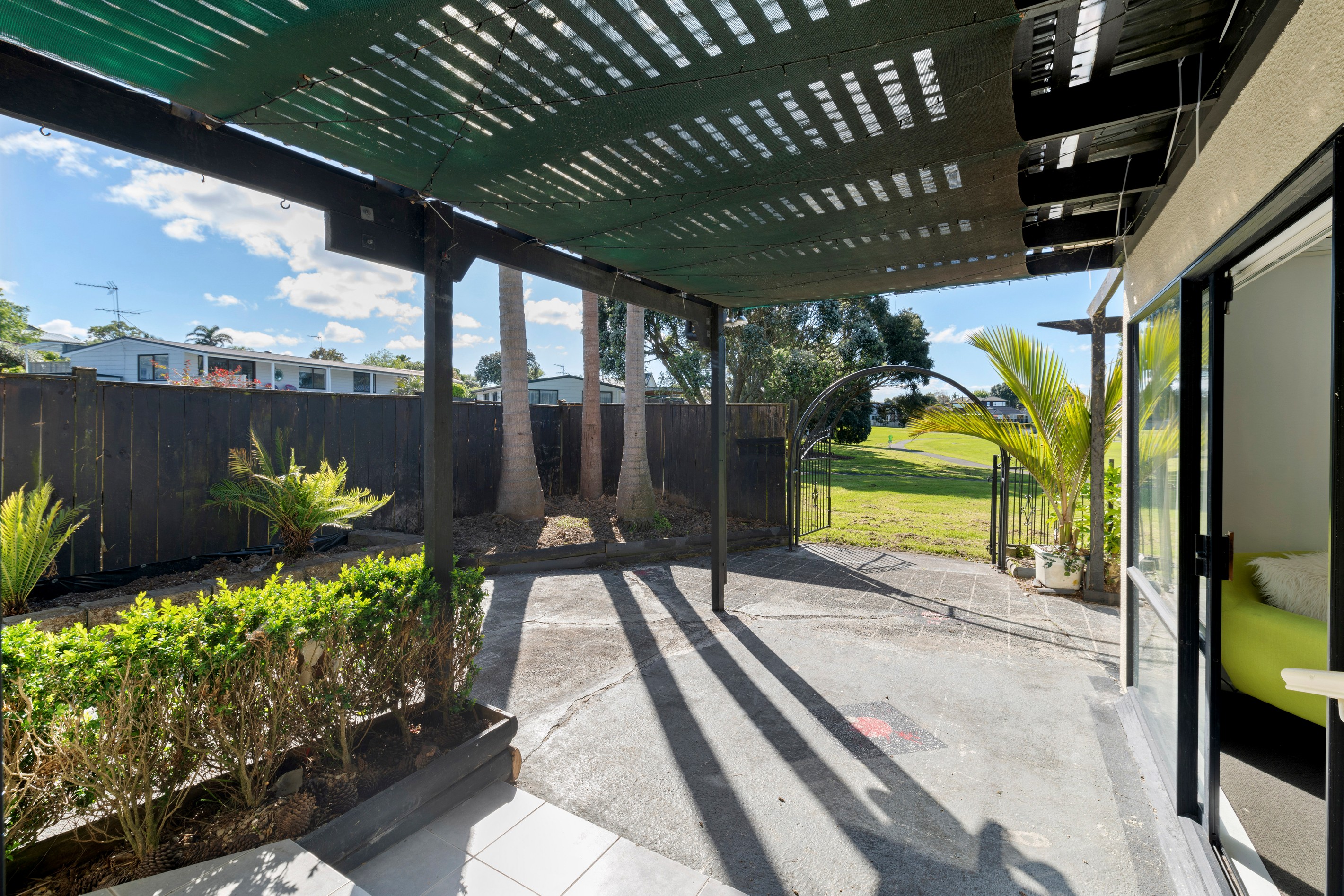 1/16 Dalmahoy Place, Wattle Downs, Manukau City