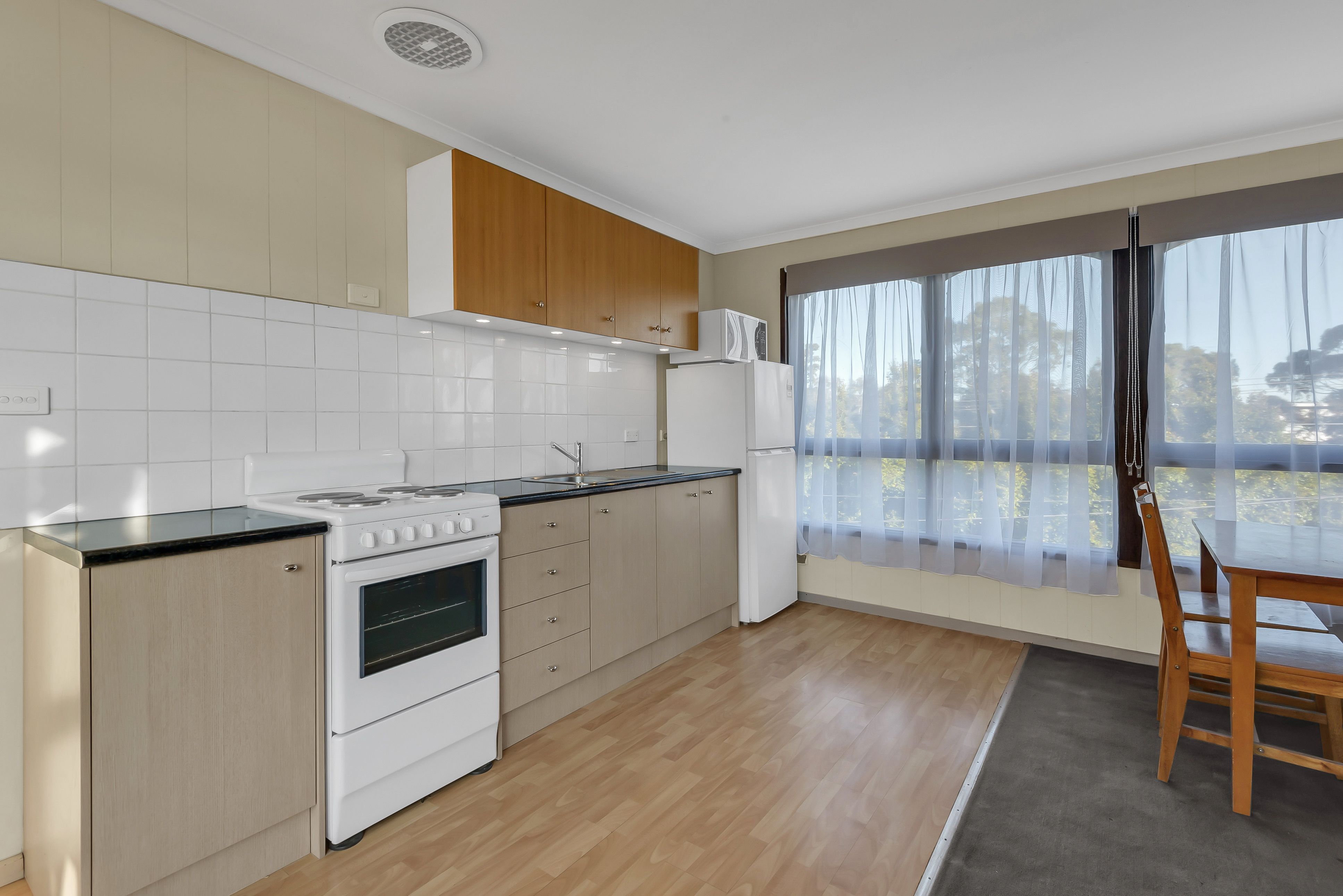 8C Oxley Avenue, Bundoora, VIC 3083