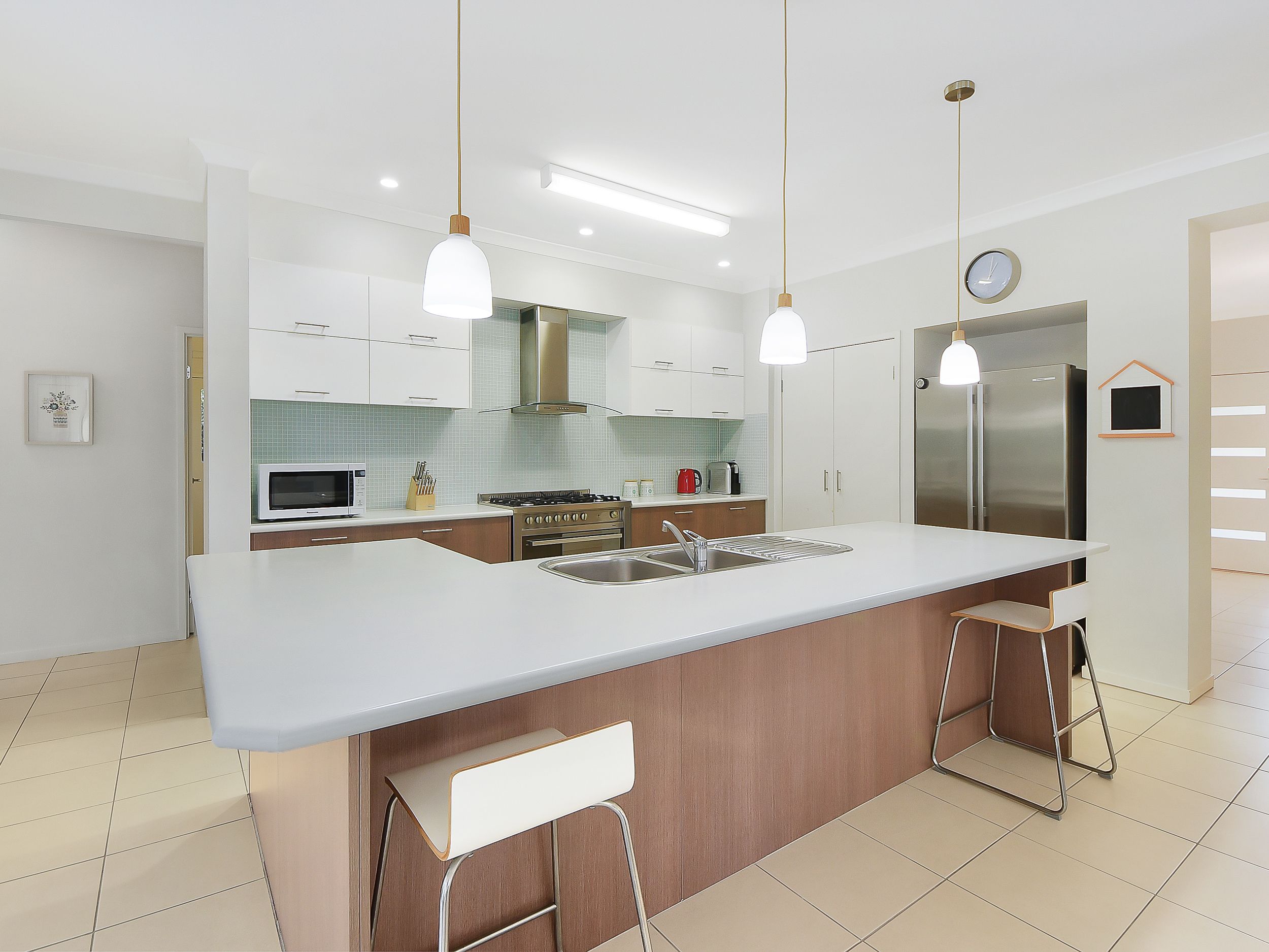 8 Bella Street, Cashmere, QLD 4500
