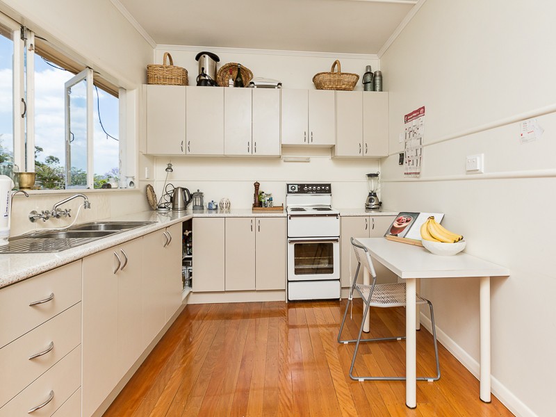 38 Erinvale Street, Corinda, QLD 4075