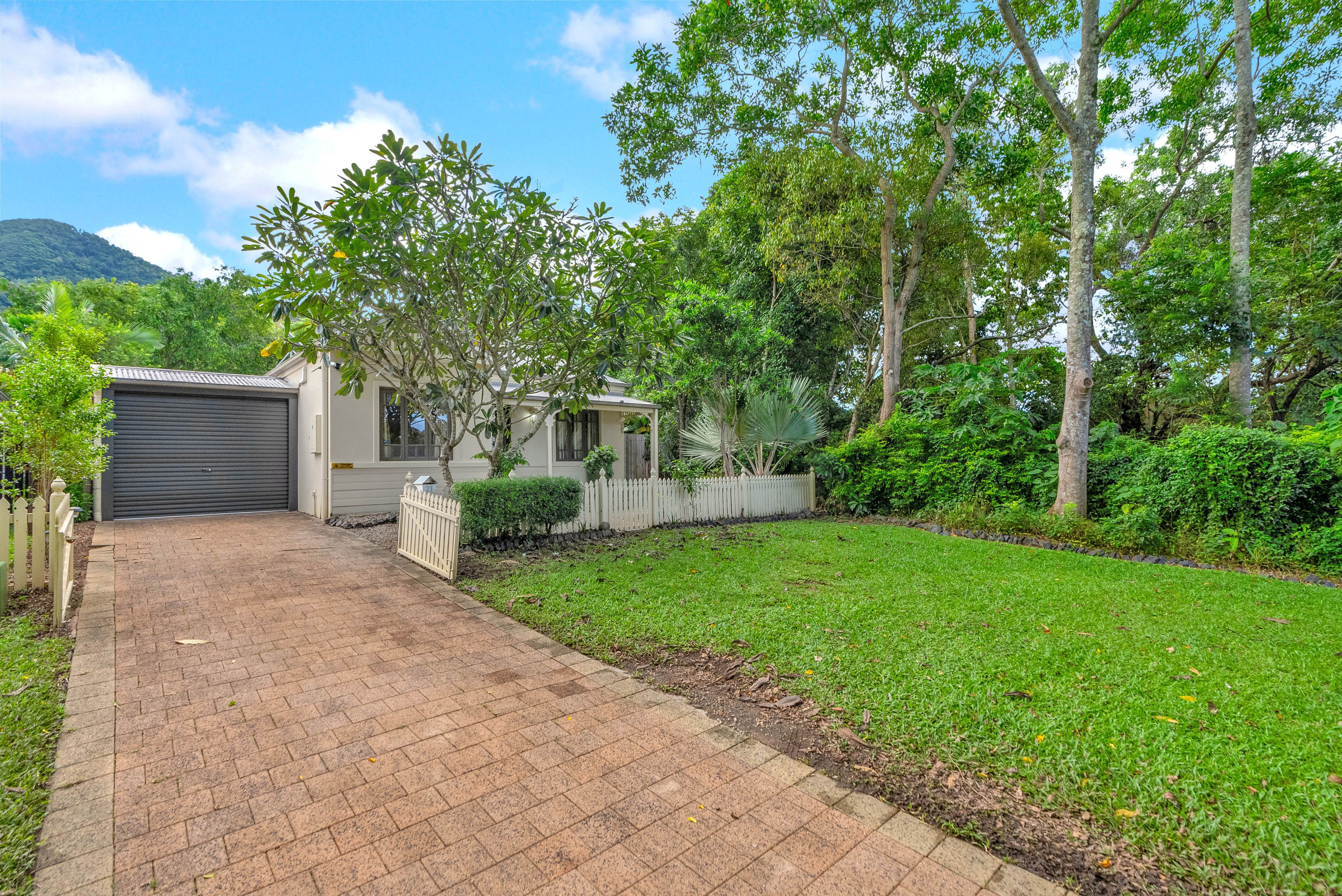 21 Hispida Court, Mount Sheridan, QLD 4868