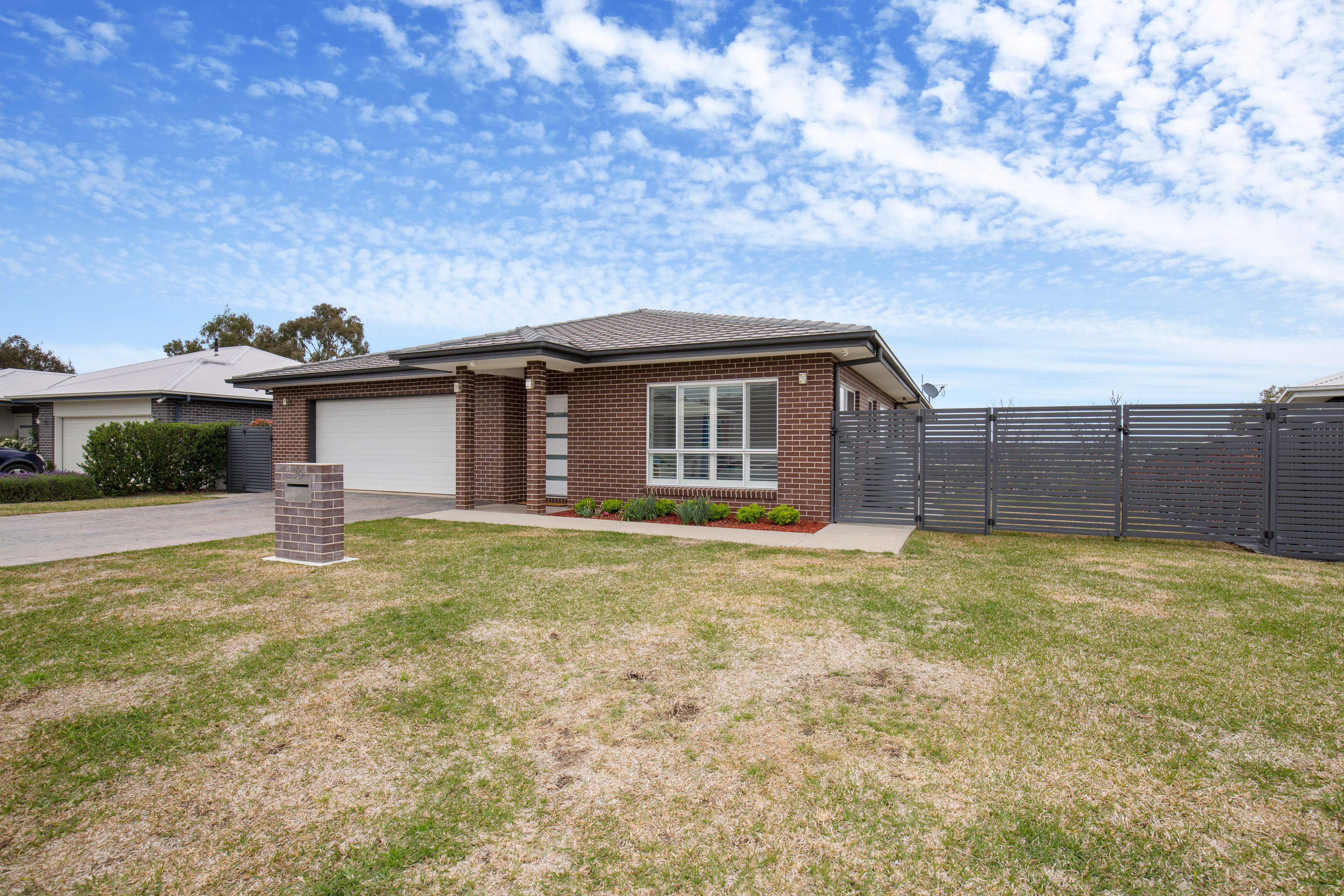 30 Grandview Crescent, Armidale, NSW 2350