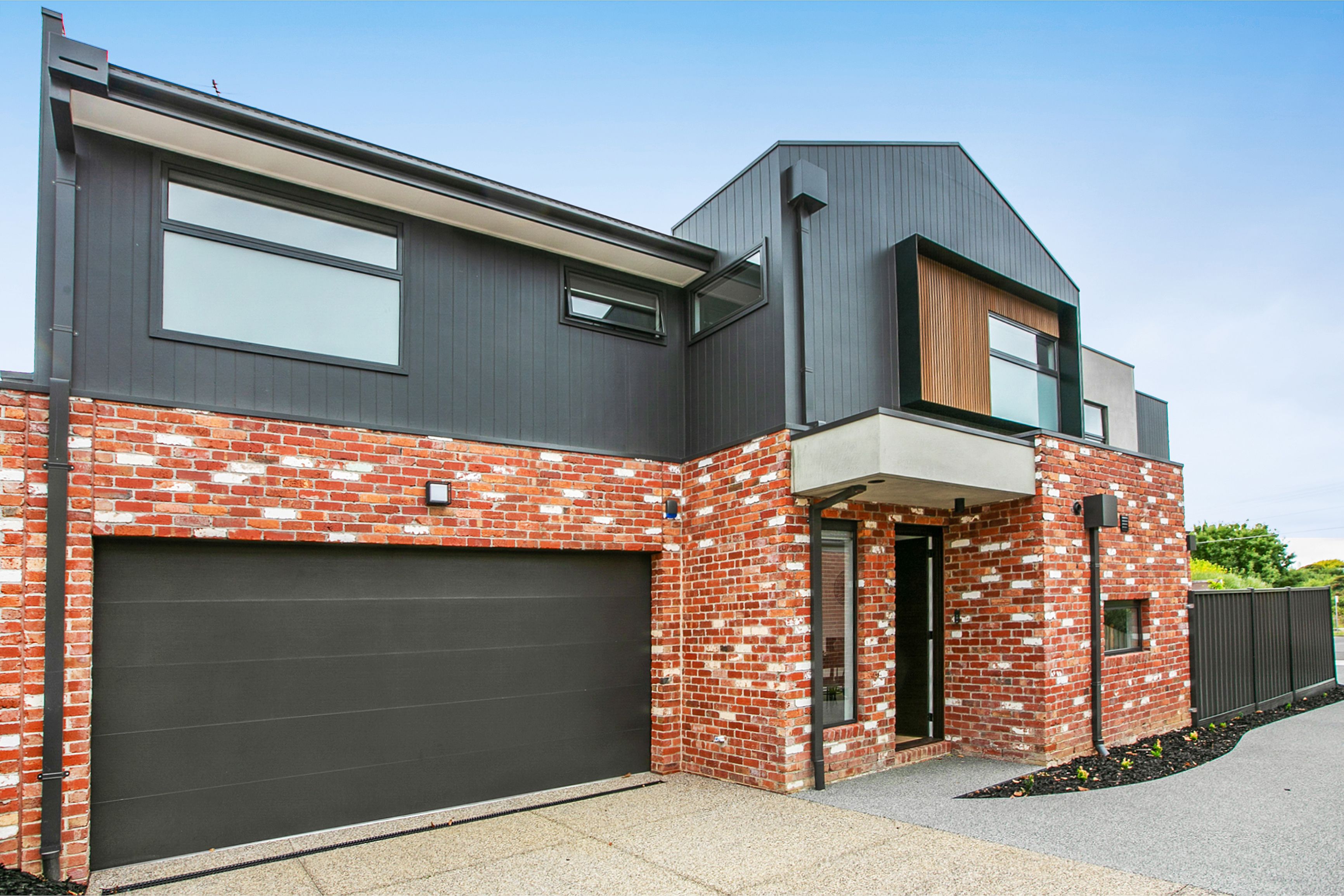 203 Purinuan Road, Reservoir VIC 3073