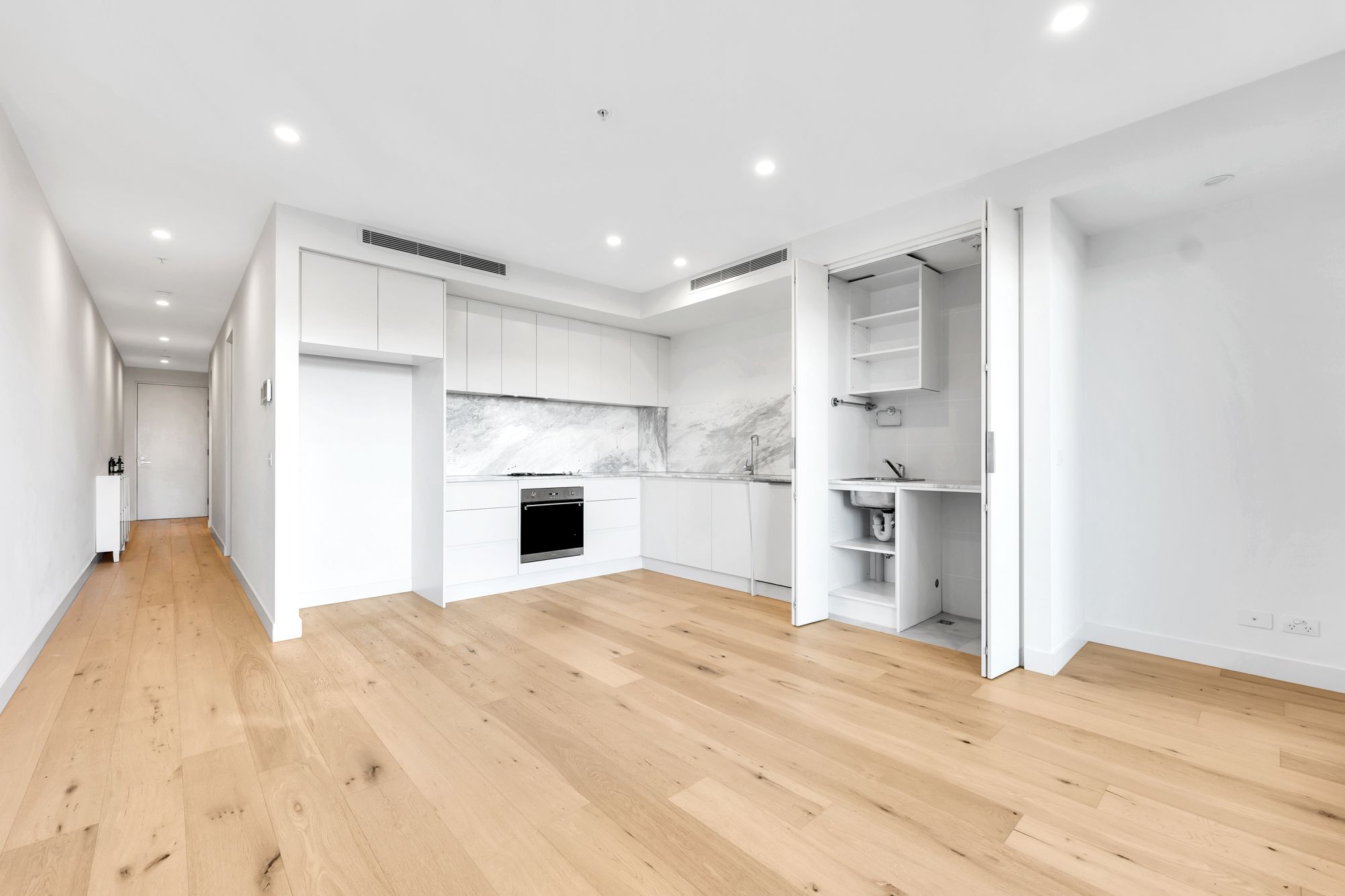 102/546 Williamstown Road, Port Melbourne, VIC 3207