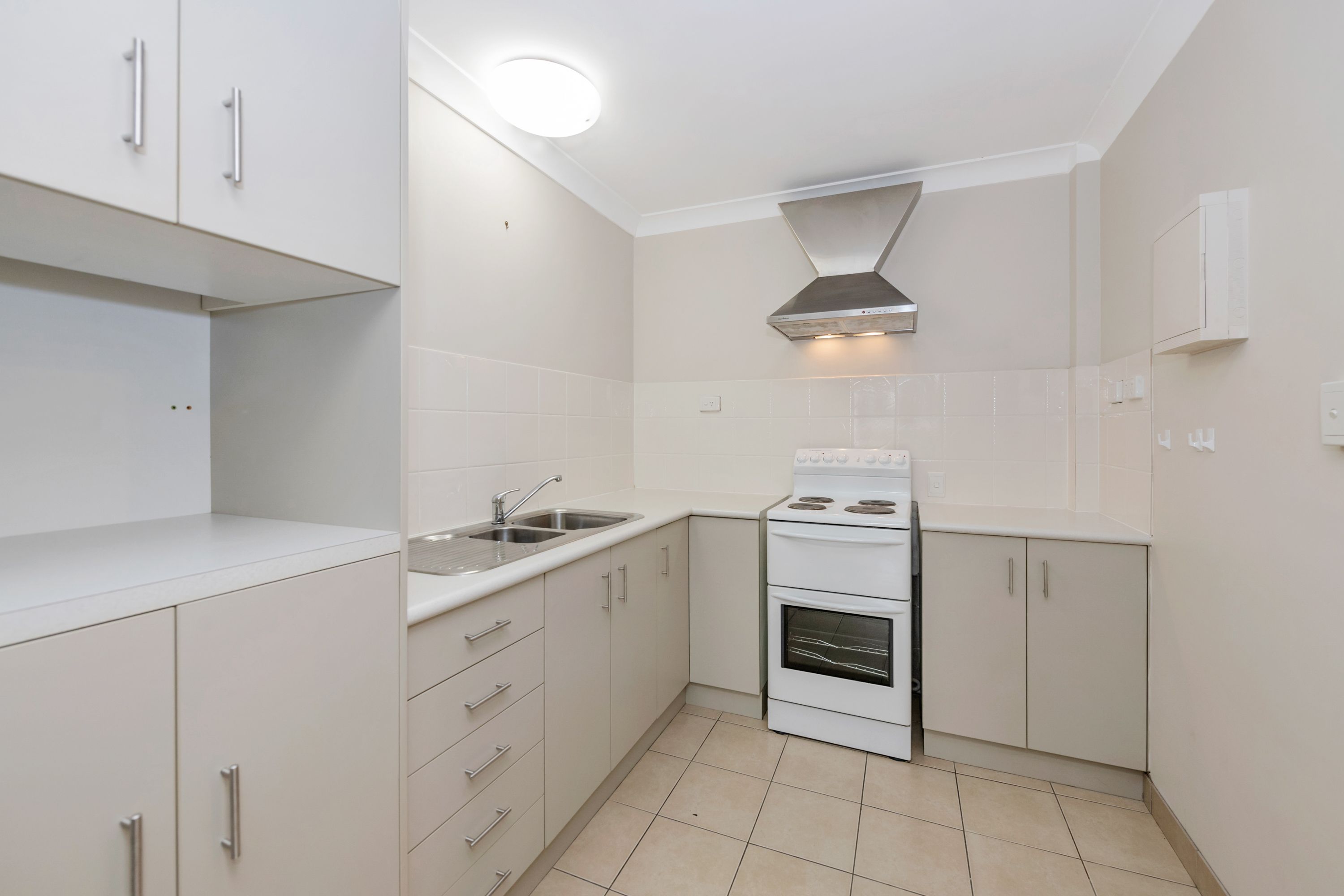 2/25 Mcilwraith Street, South Townsville, QLD 4810
