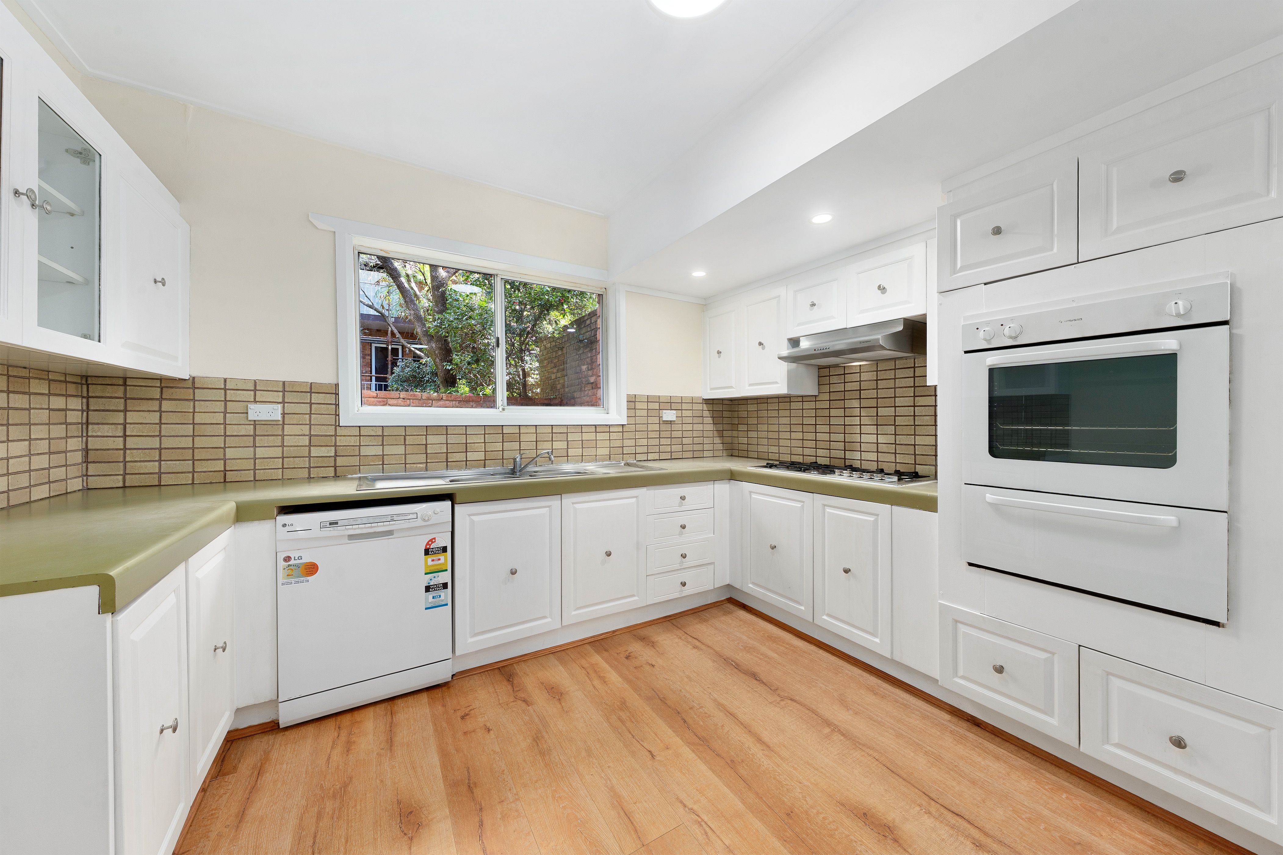 3/110 Reserve Road — photo 4 of 9
