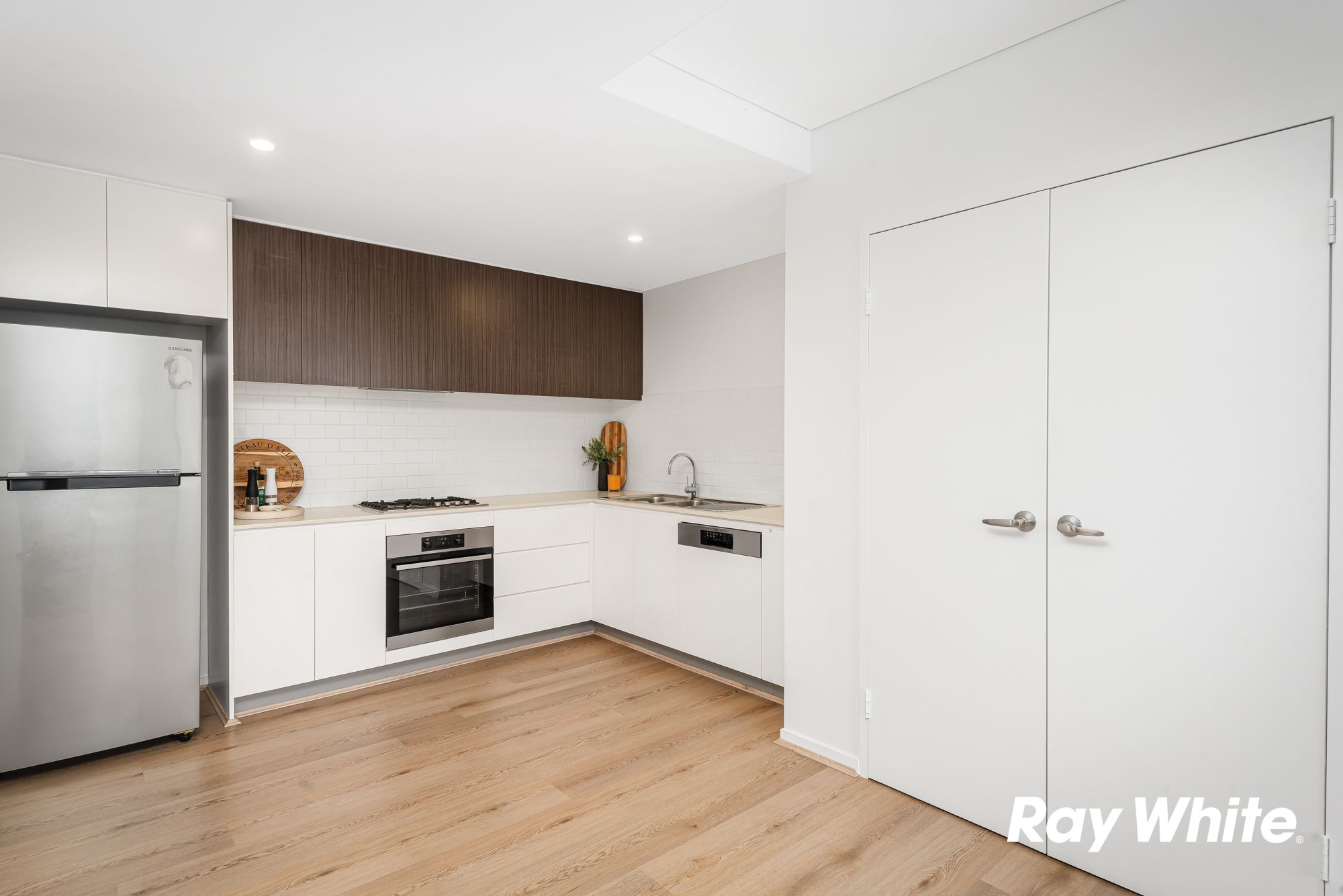 5/6 Bingham Street — photo 4 of 9
