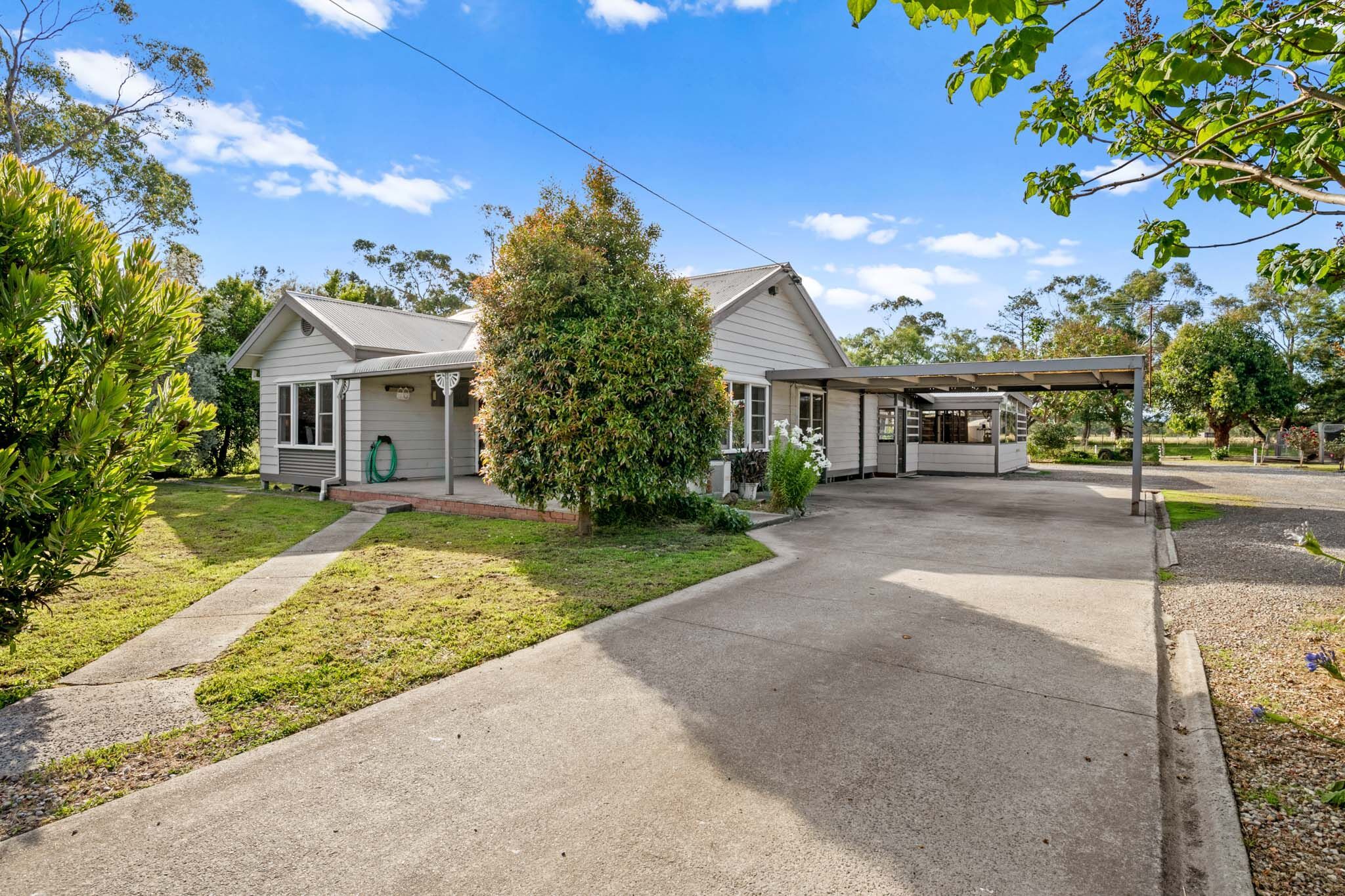 100 Koo Wee Rup - Longwarry Road, Longwarry VIC 3816
