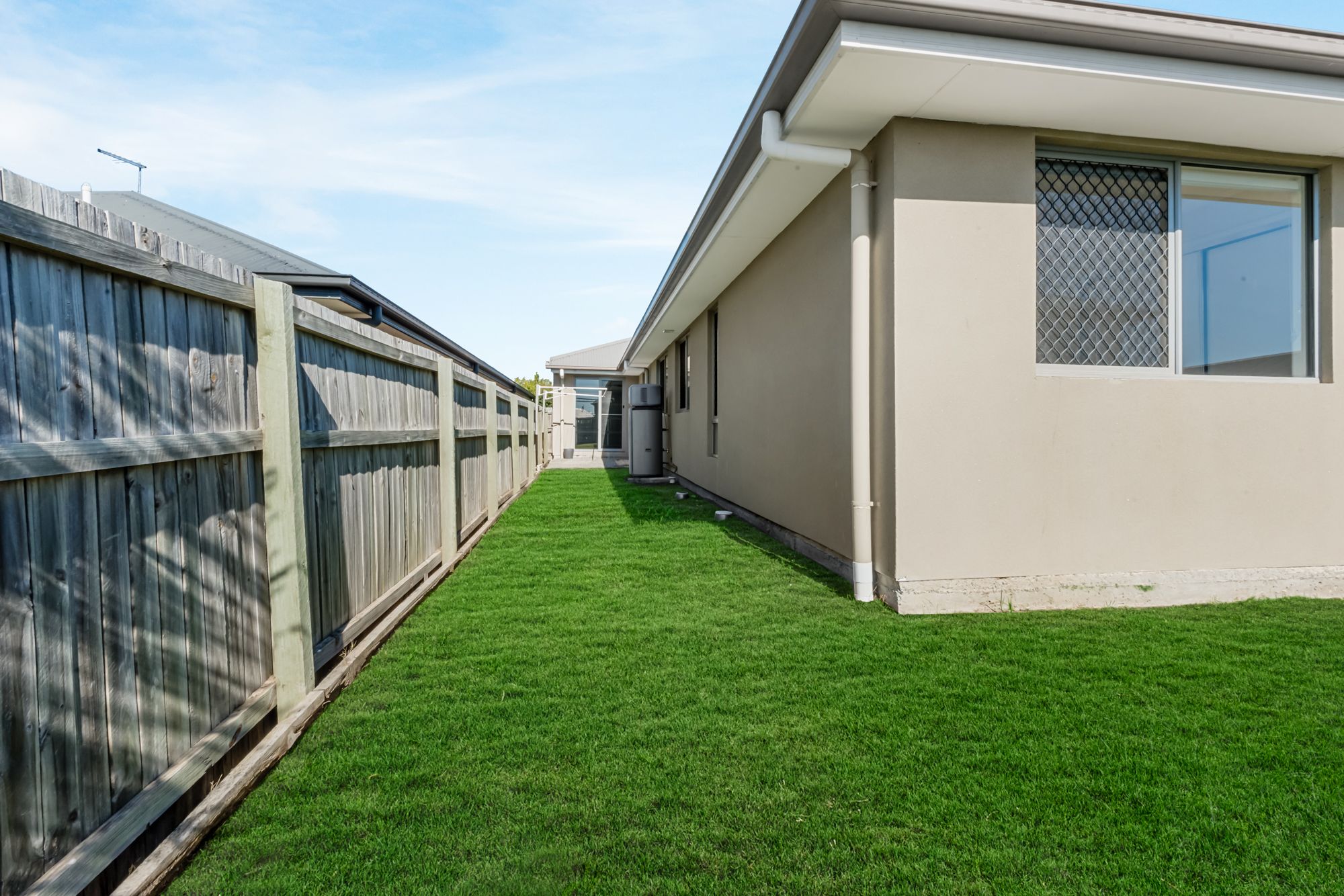 48 Cahill Crescent — photo 16 of 19