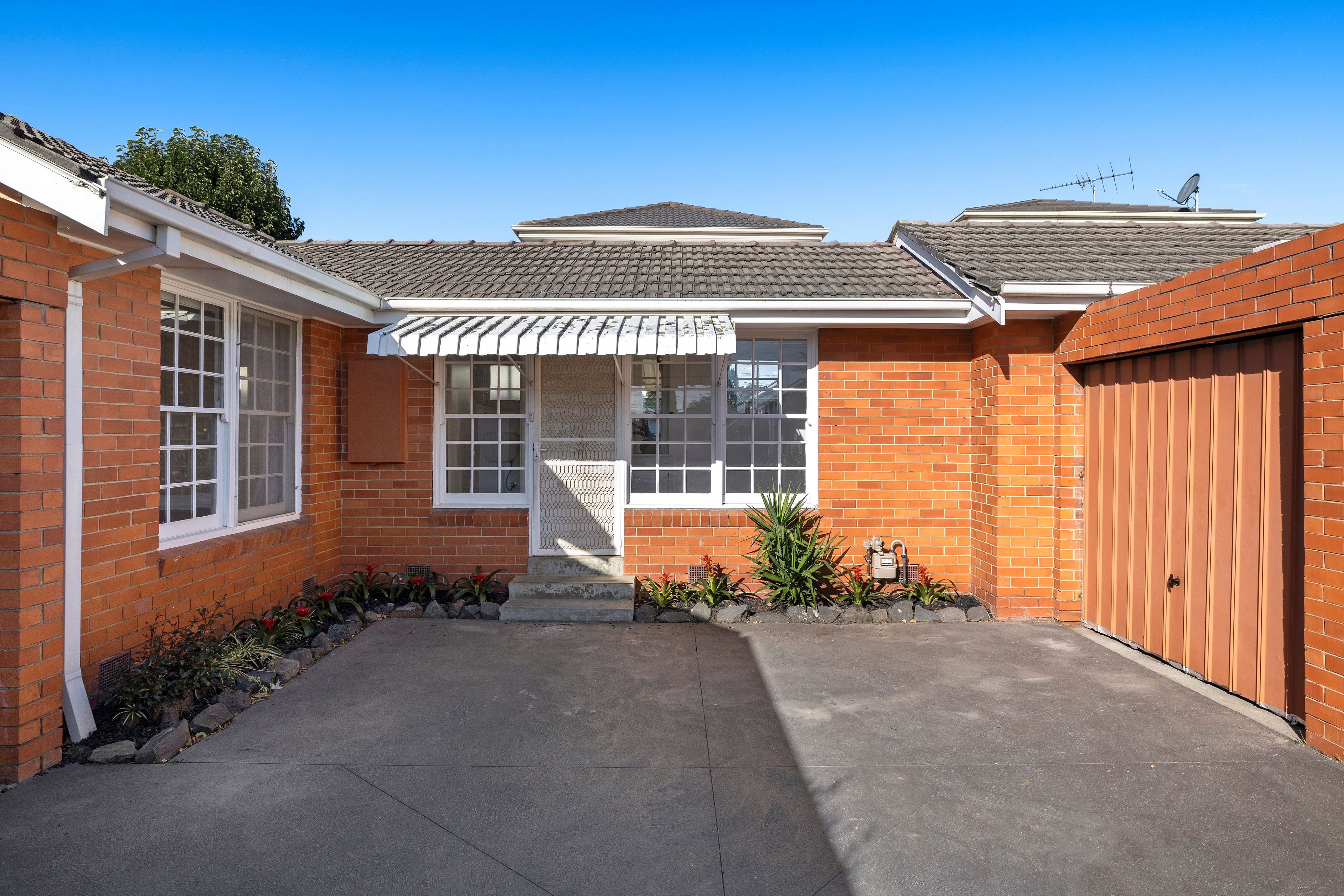 64 Warrigal Road, Parkdale VIC 3195