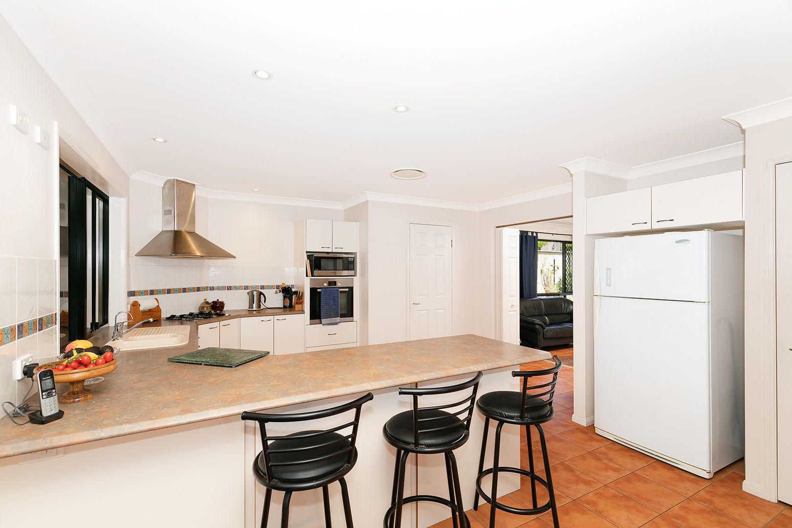 2 Spyglass Place, Oxley, QLD 4075
