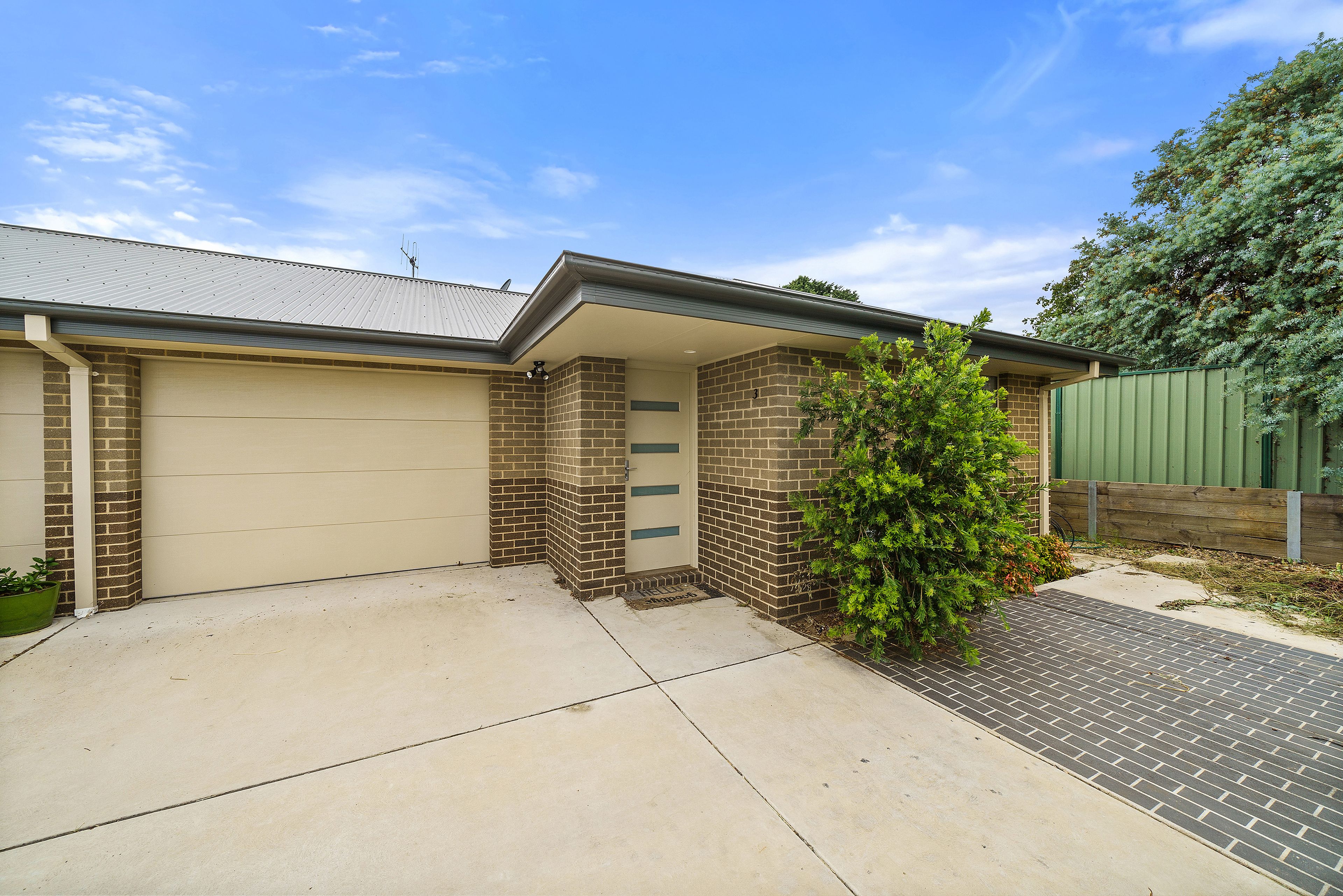 96 Uriarra Road, Crestwood NSW 2620