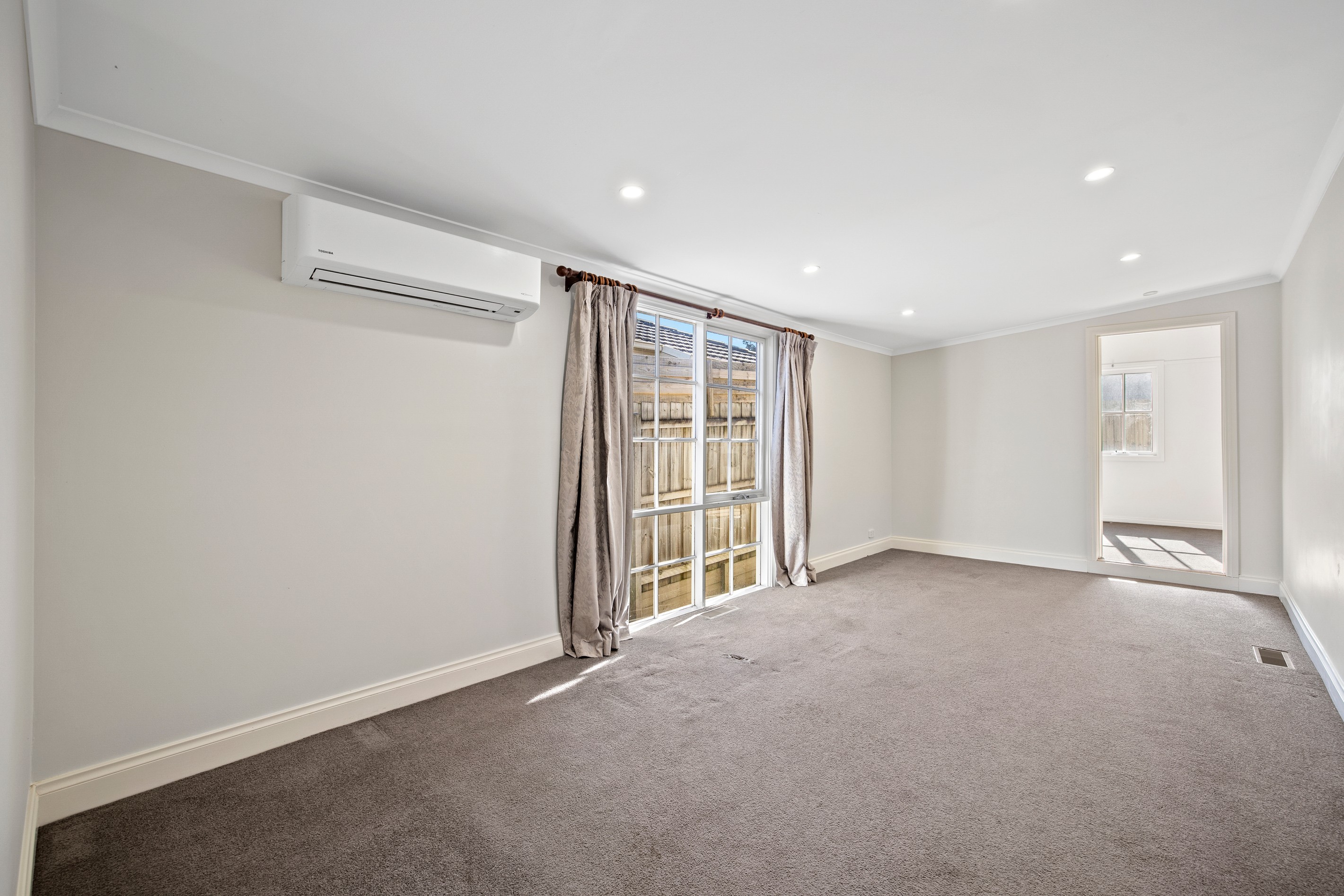 22 Liverpool Road, Kilsyth, VIC 3137