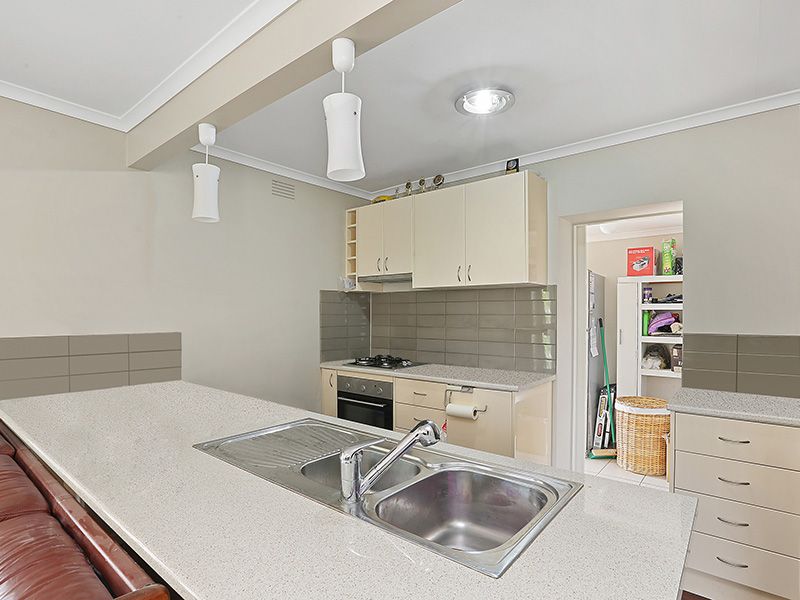 9 Pembroke Street, Corio, VIC 3214