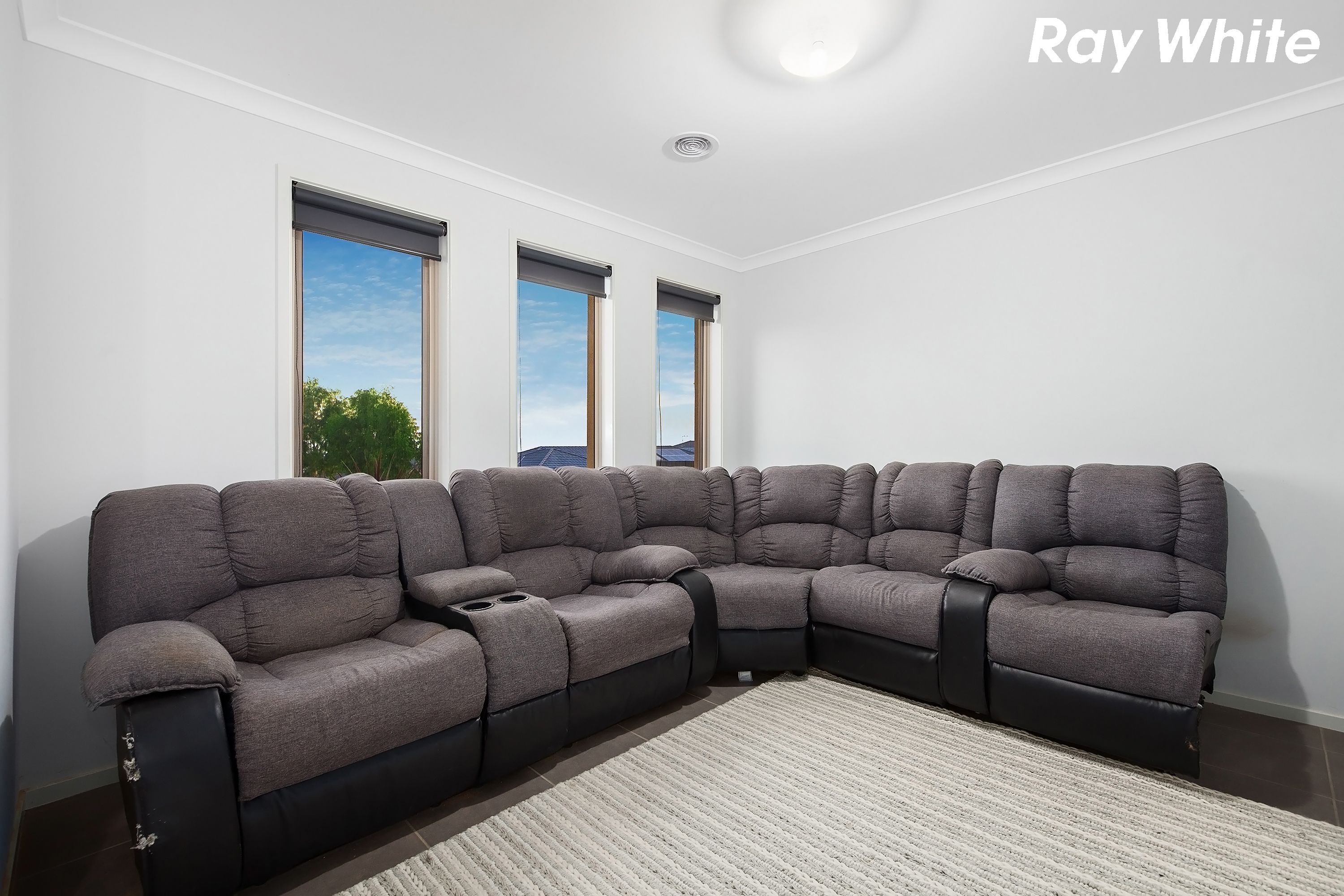 25 Superior Waters, Pakenham, VIC 3810