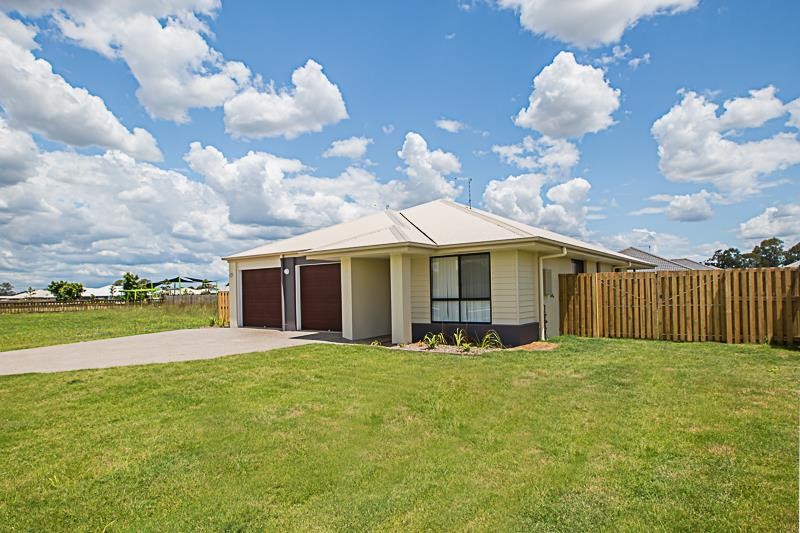 1/21 Azure Street, Rosewood, QLD 4340