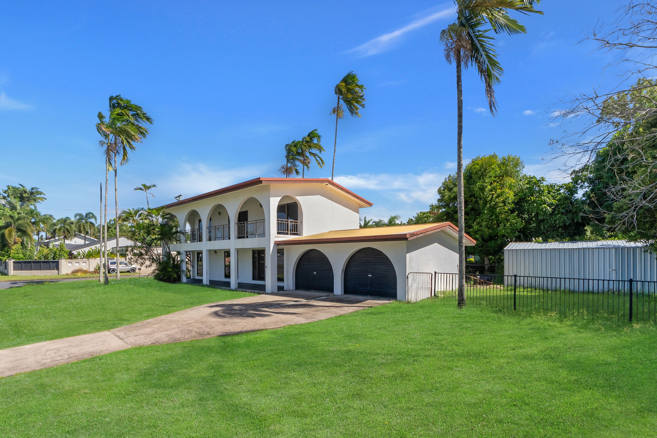 2 Monica Close, Holloways Beach, QLD 4878