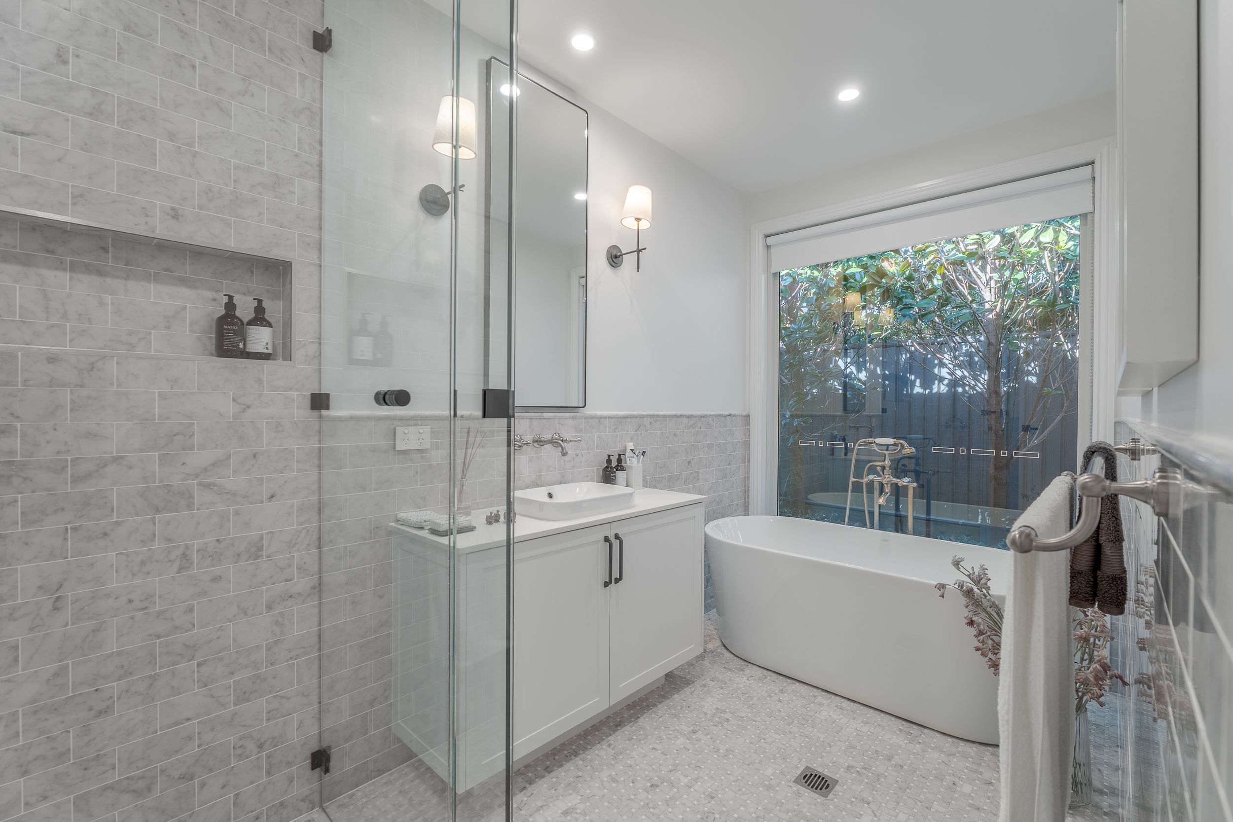 33 Azure Avenue — photo 16 of 24