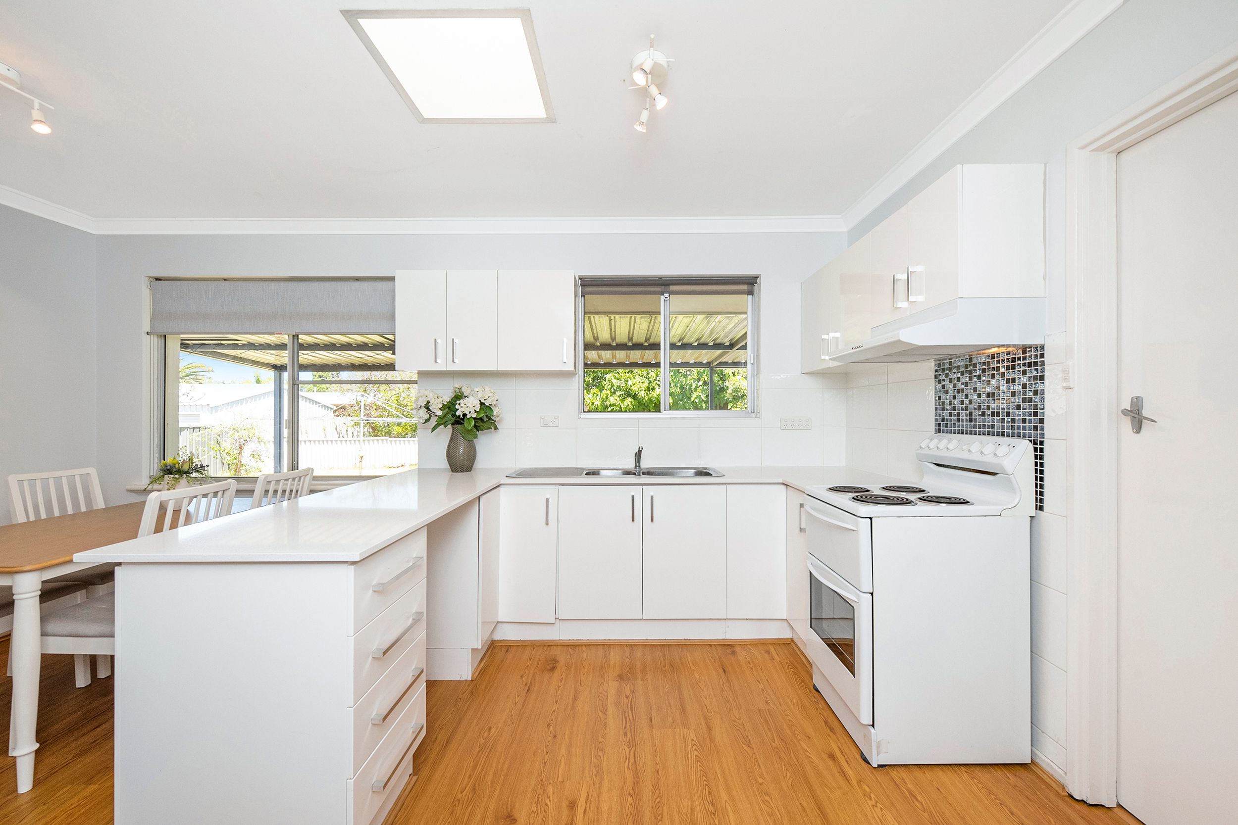 240 Erindale Road, Hamersley, WA 6022