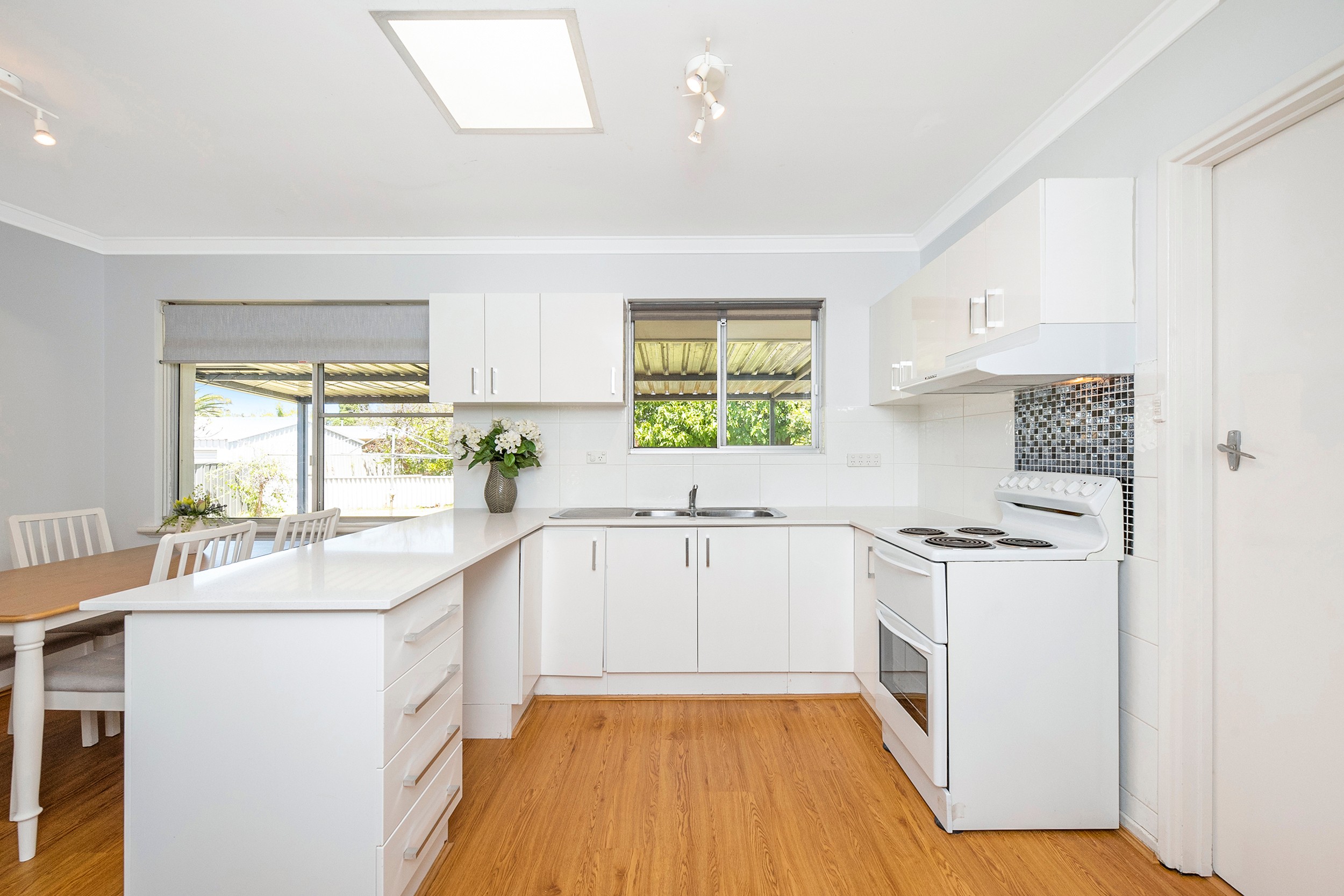 240 Erindale Road, Hamersley, WA 6022