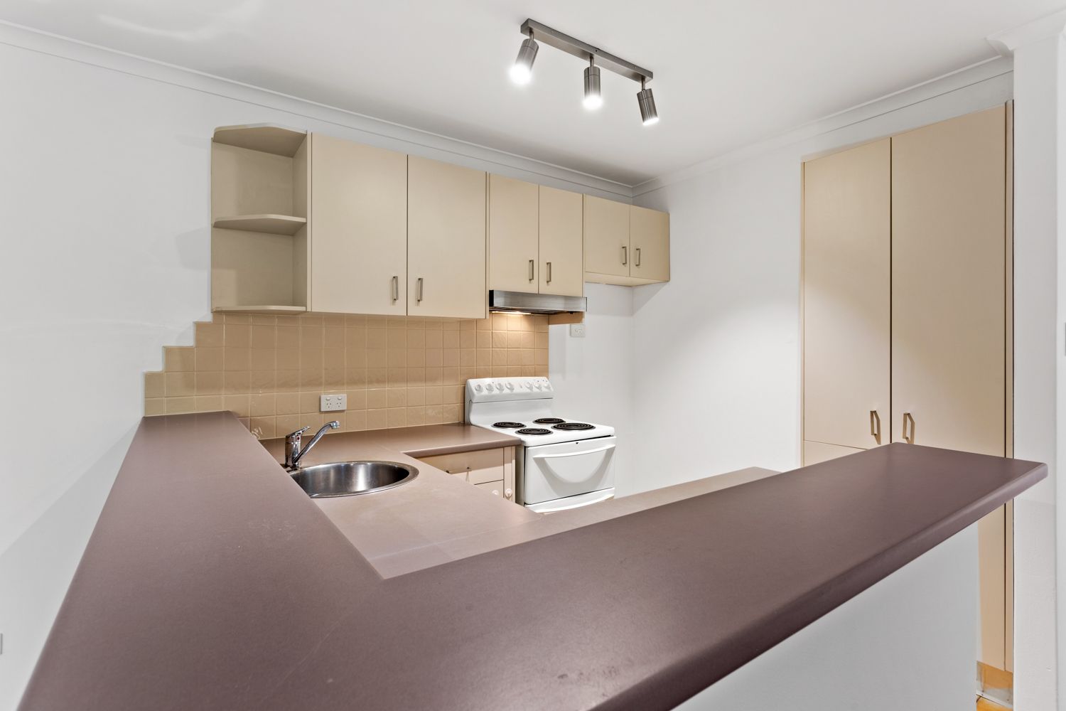40/125-129 Oak Road, Kirrawee, NSW 2232