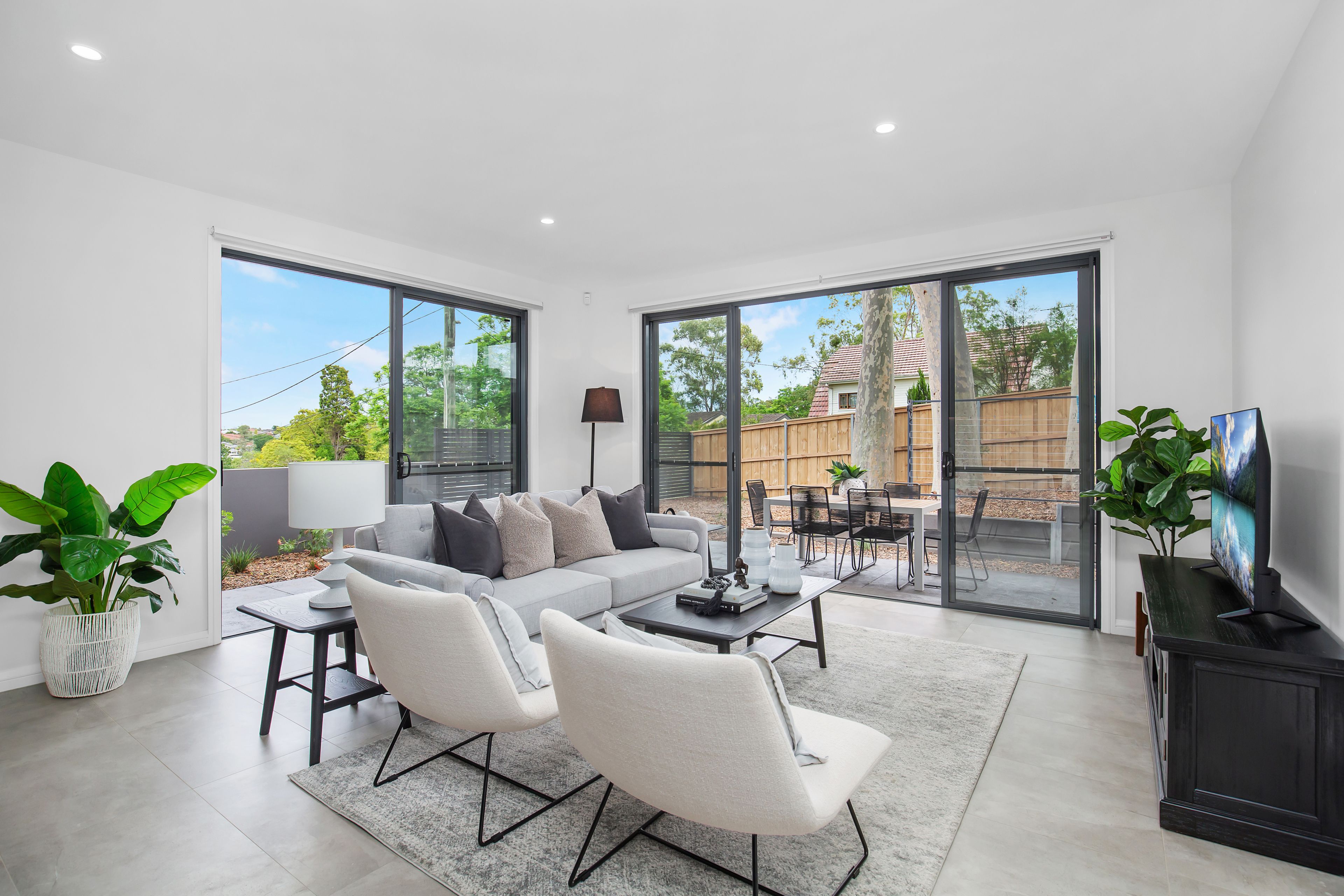 9/2-4 Livingstone Avenue, Baulkham Hills, NSW 2153