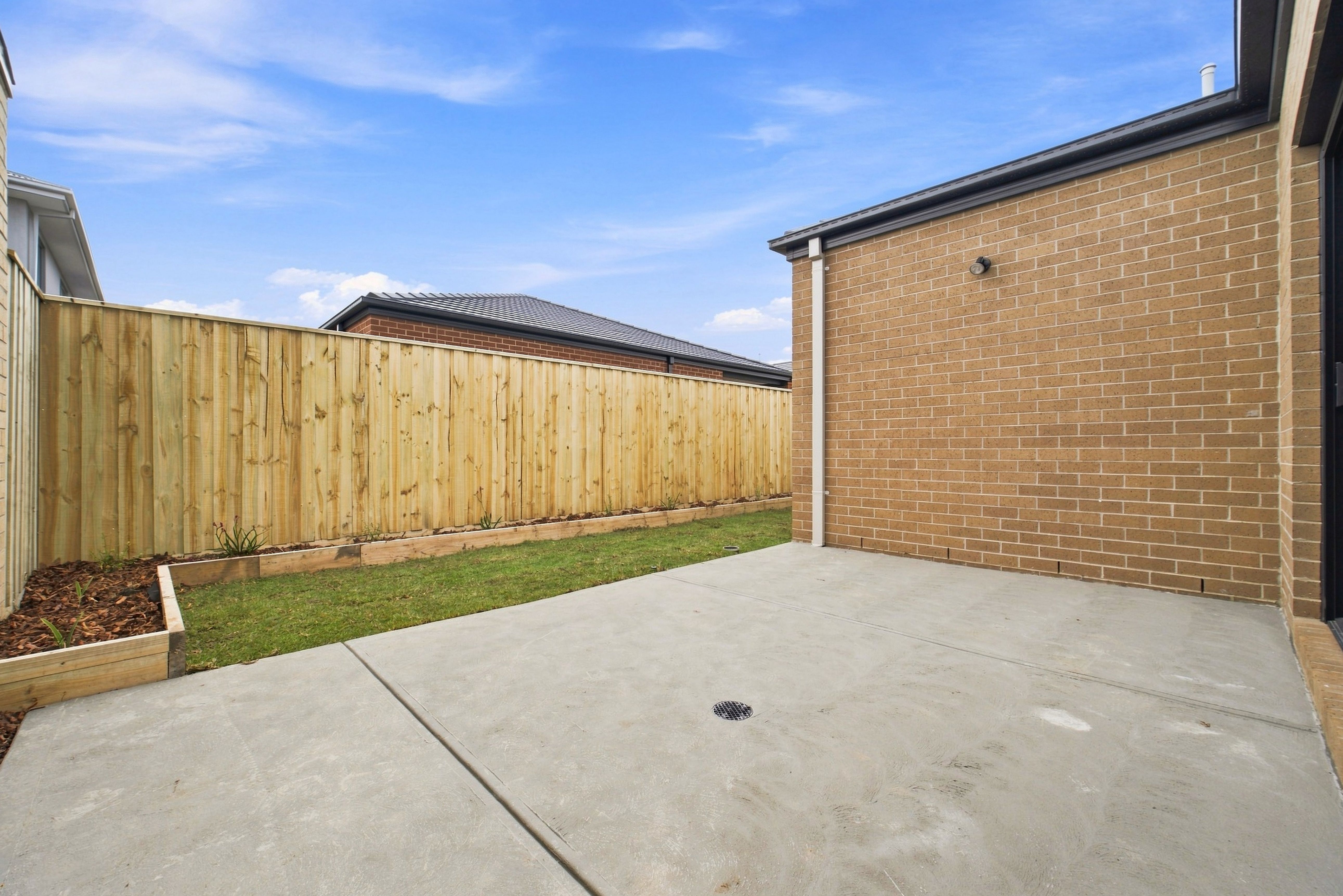 5 Castlecove Street — photo 17 of 22