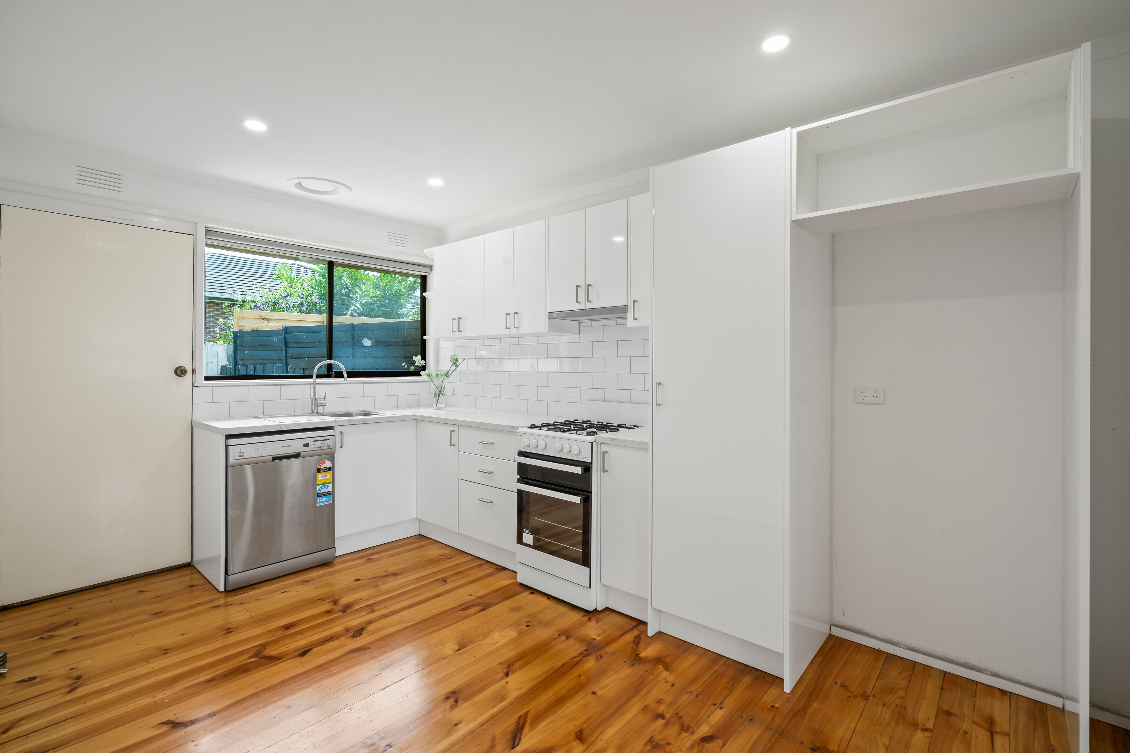 4/44 Warren Road, Cheltenham, VIC 3192