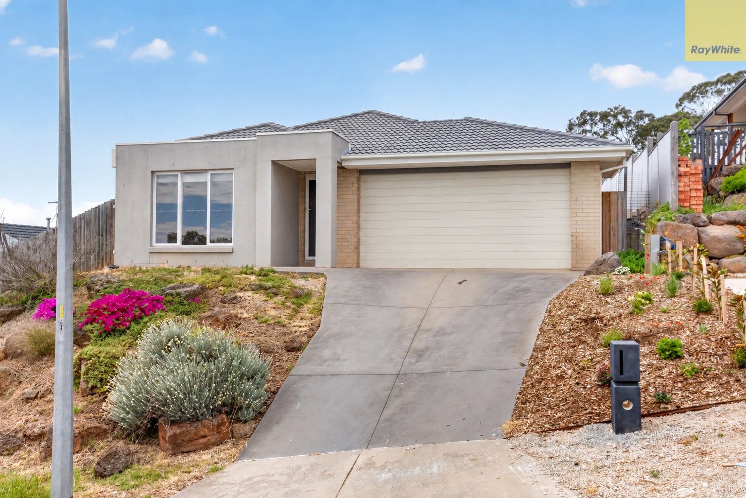17 Gabriel Grove — photo from Ray White Bacchus Marsh