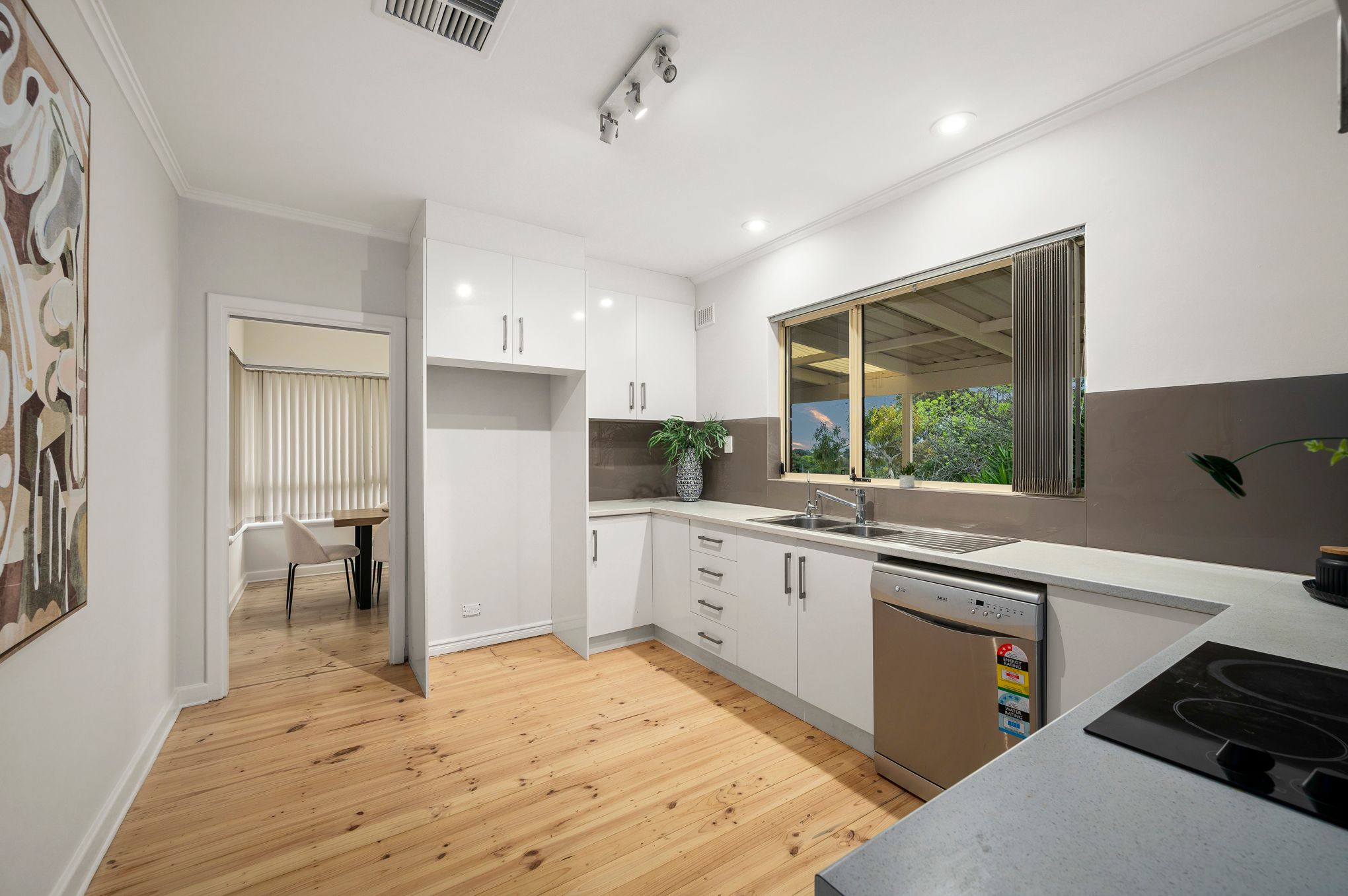 45 Laffers Crescent — photo 7 of 22