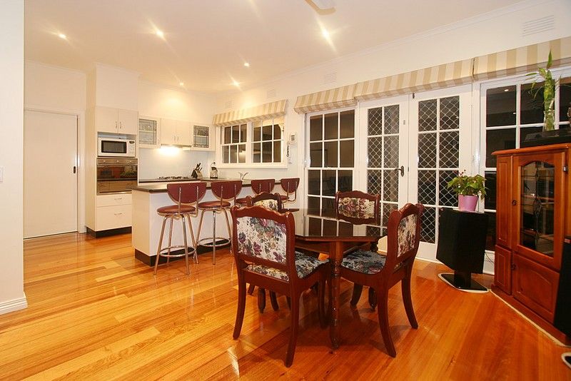 5 Kangaroo Road, Murrumbeena, VIC 3163