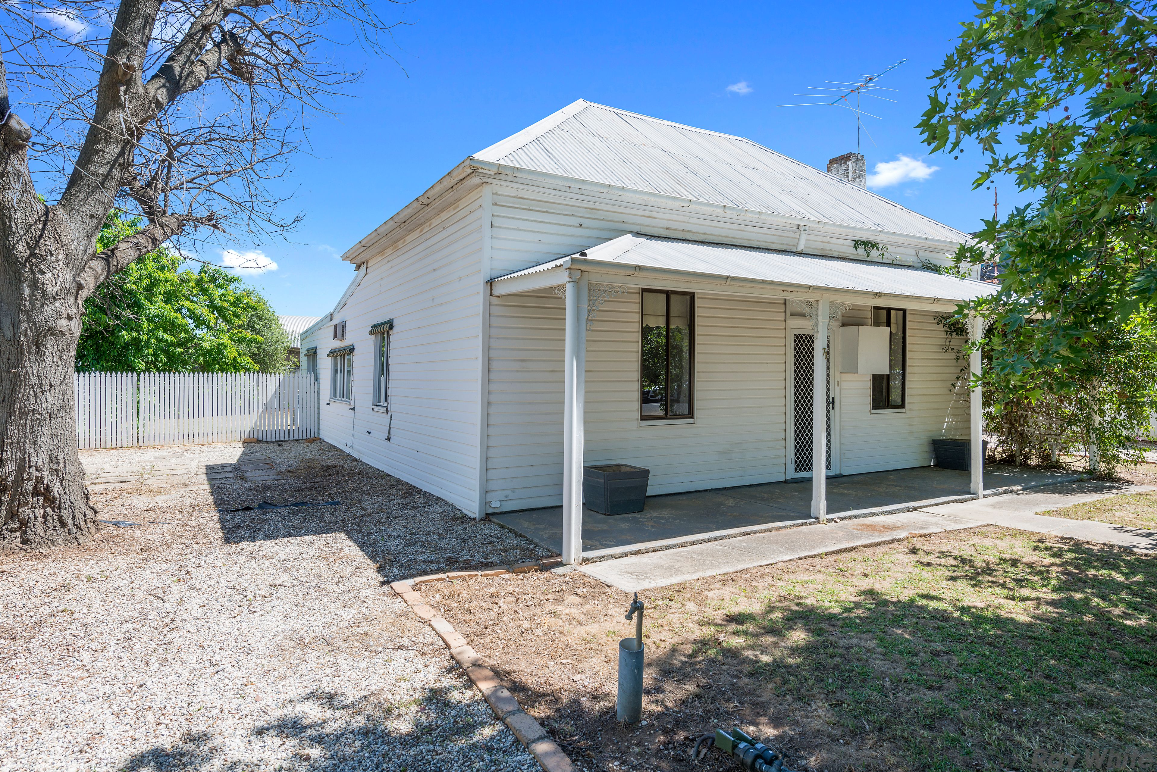 71 Hume Street
