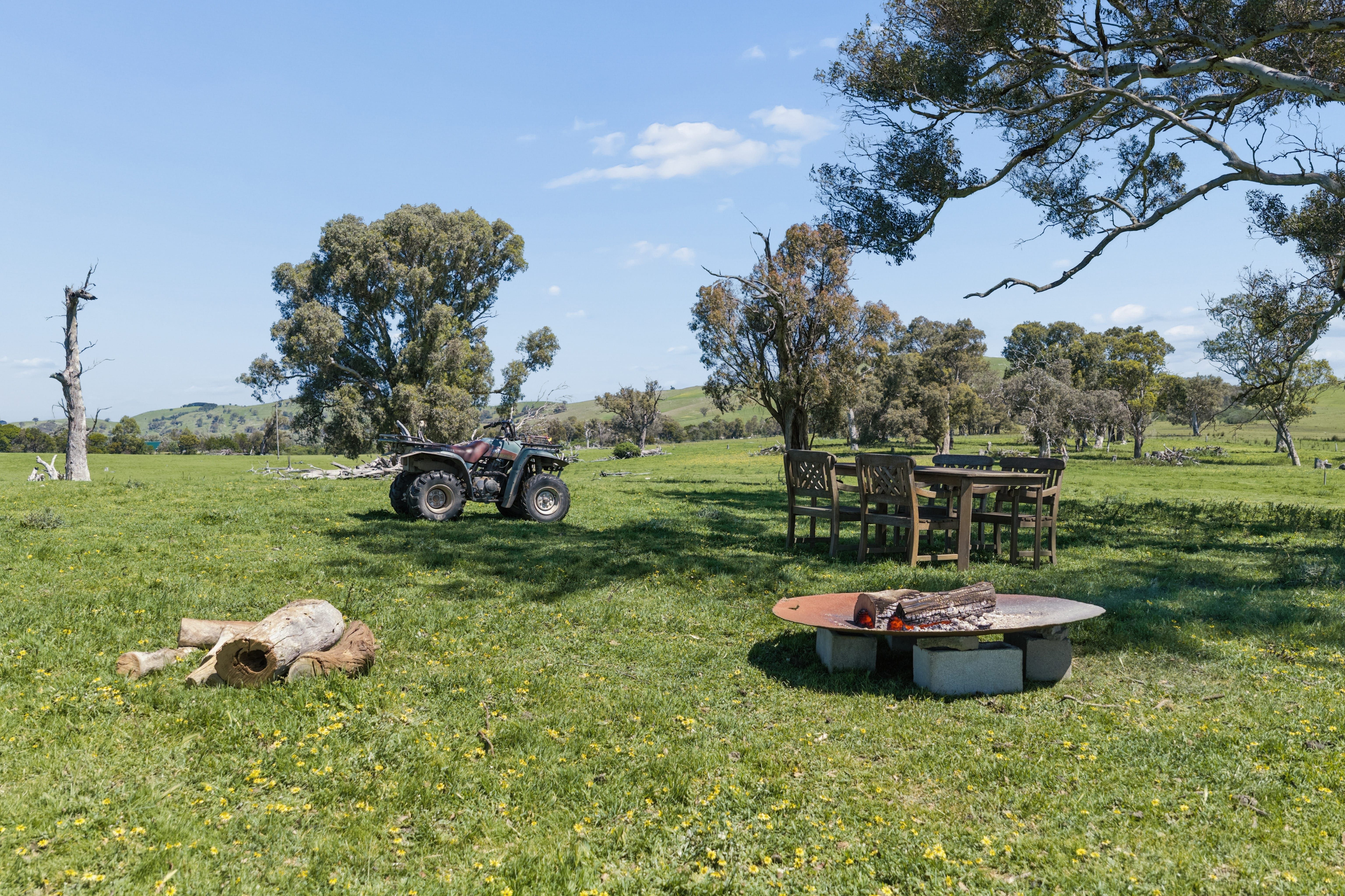 "Banjo's", 28238 Hume Highway — photo 14 of 26