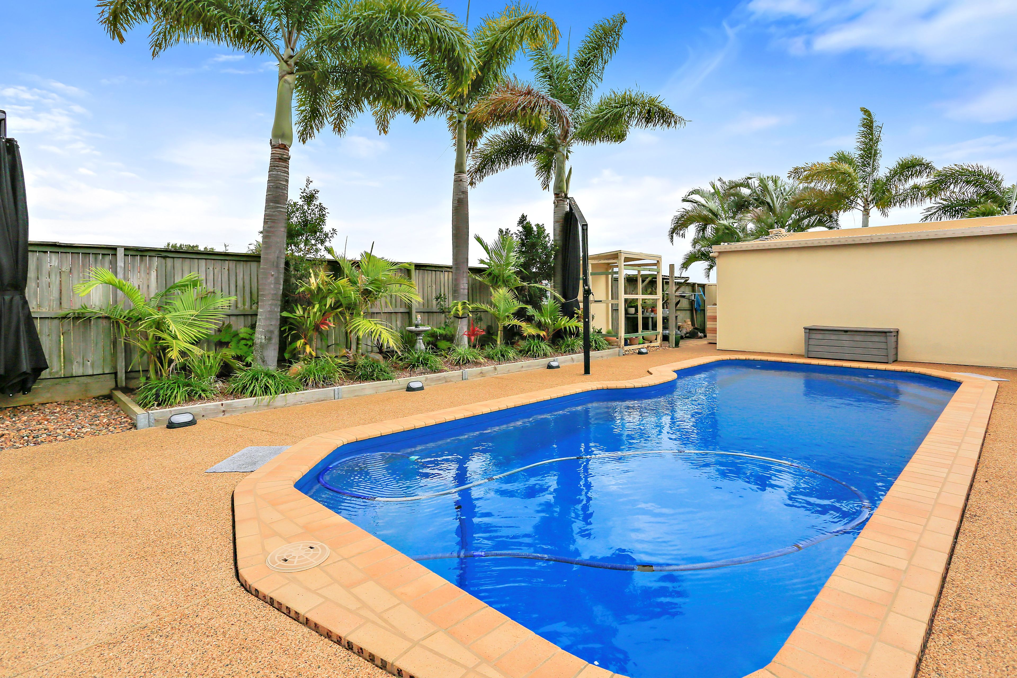 12 Charlotte Court, Kalkie QLD 4670