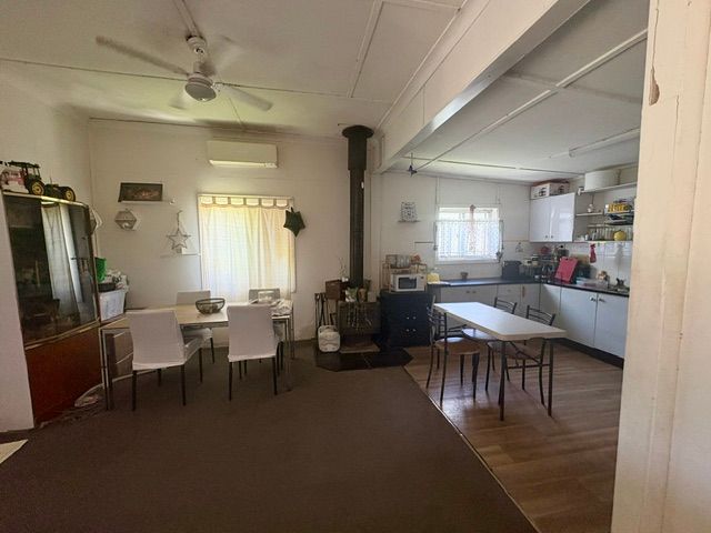 63 Thornton Avenue — photo 3 of 11