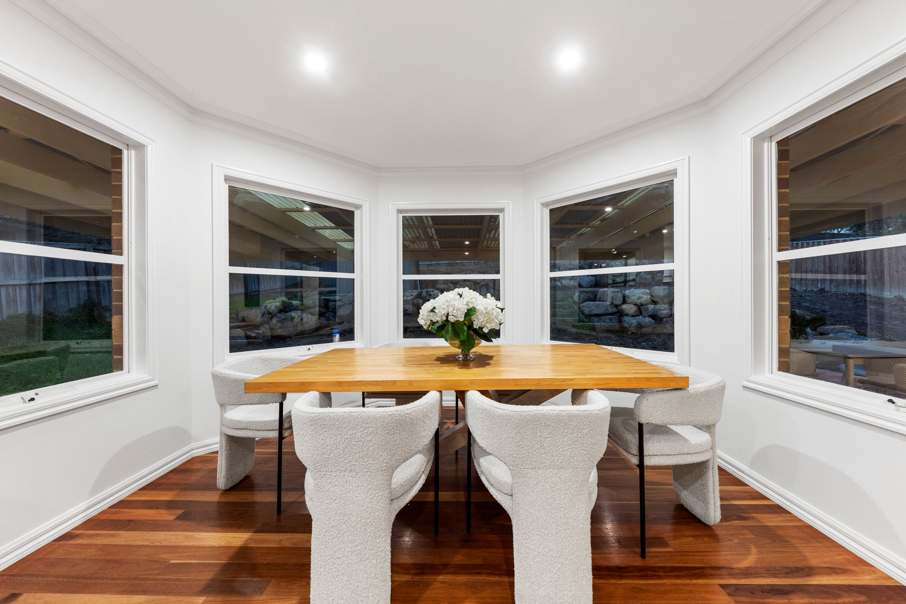 24 Pioneers Crescent — photo 15 of 30