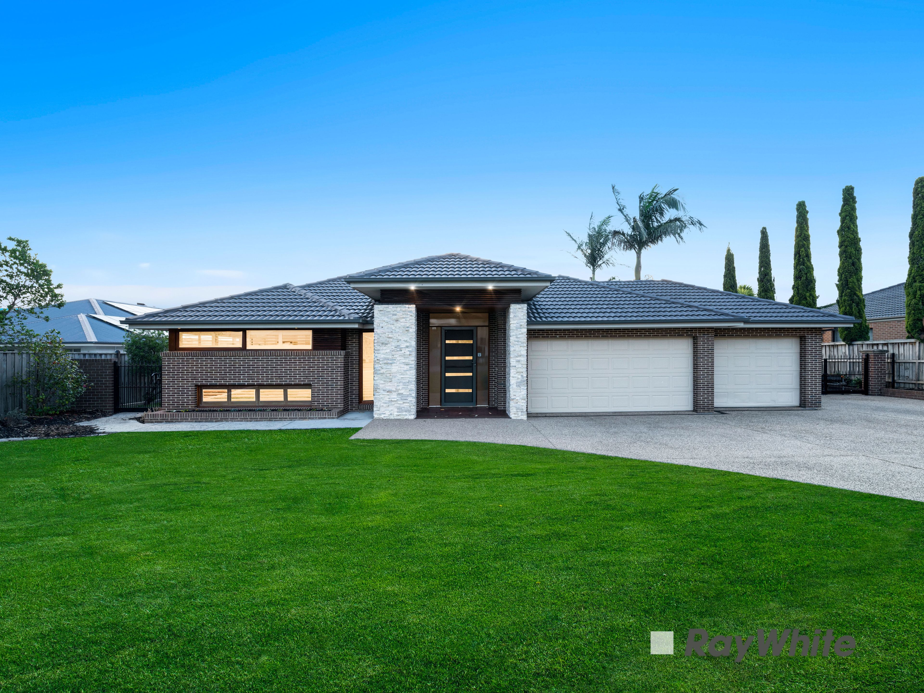 5 Rose Garden Court — photo from Ray White Narre Warren