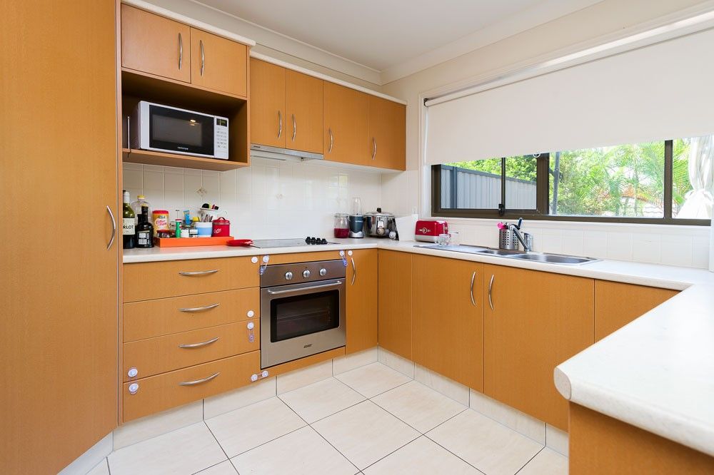 23/2 North Shore Avenue, Varsity Lakes, QLD 4227