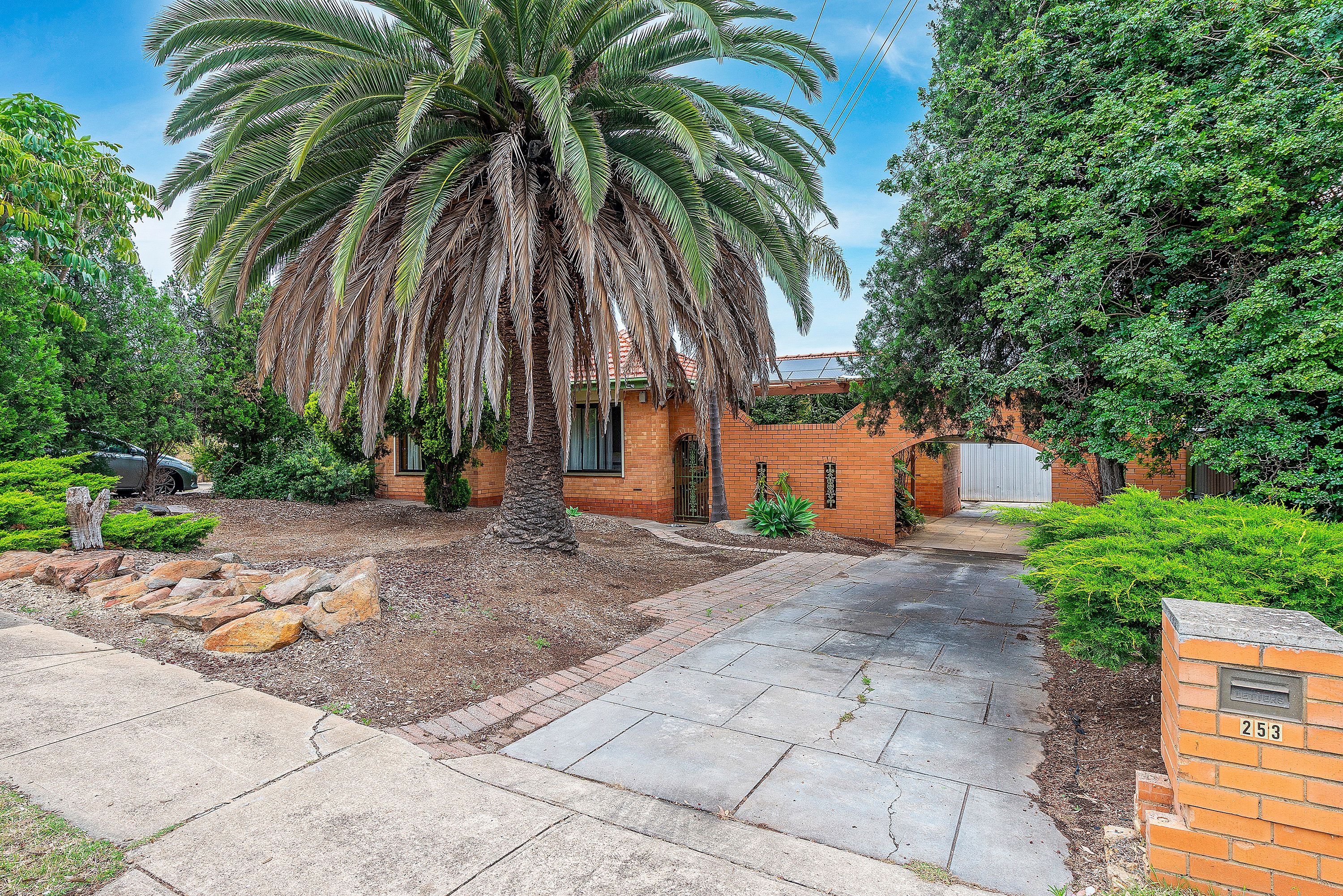 253 Wright Road , Valley View SA 5093
