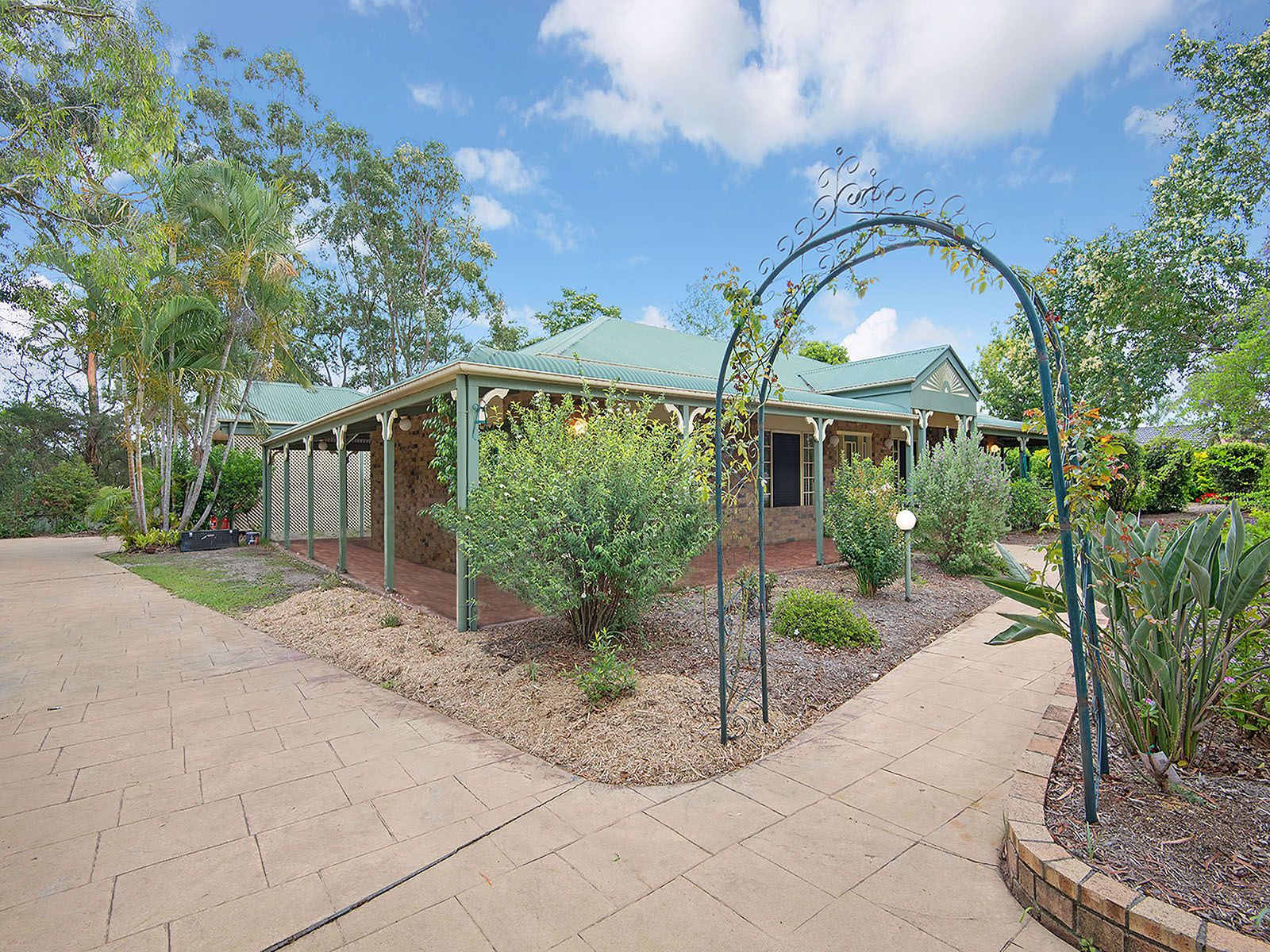 6 Morisot Street, Forest Lake, QLD 4078