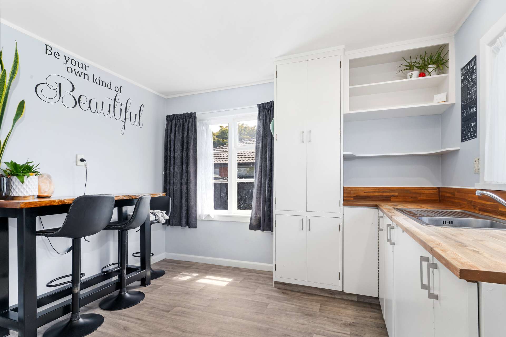 12 Goldsmith Place photo 6