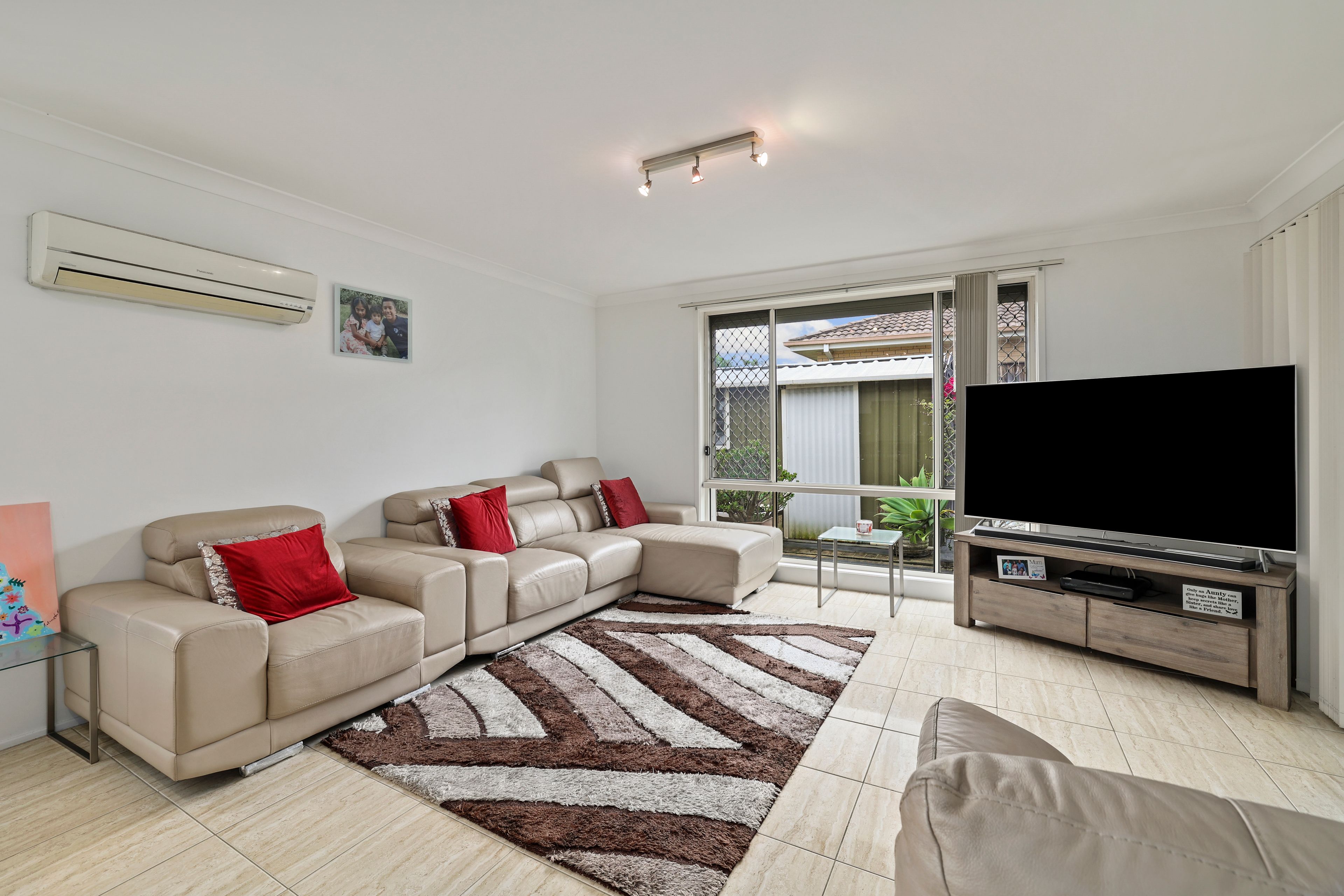 3 Jenner Street, Minto, NSW 2566